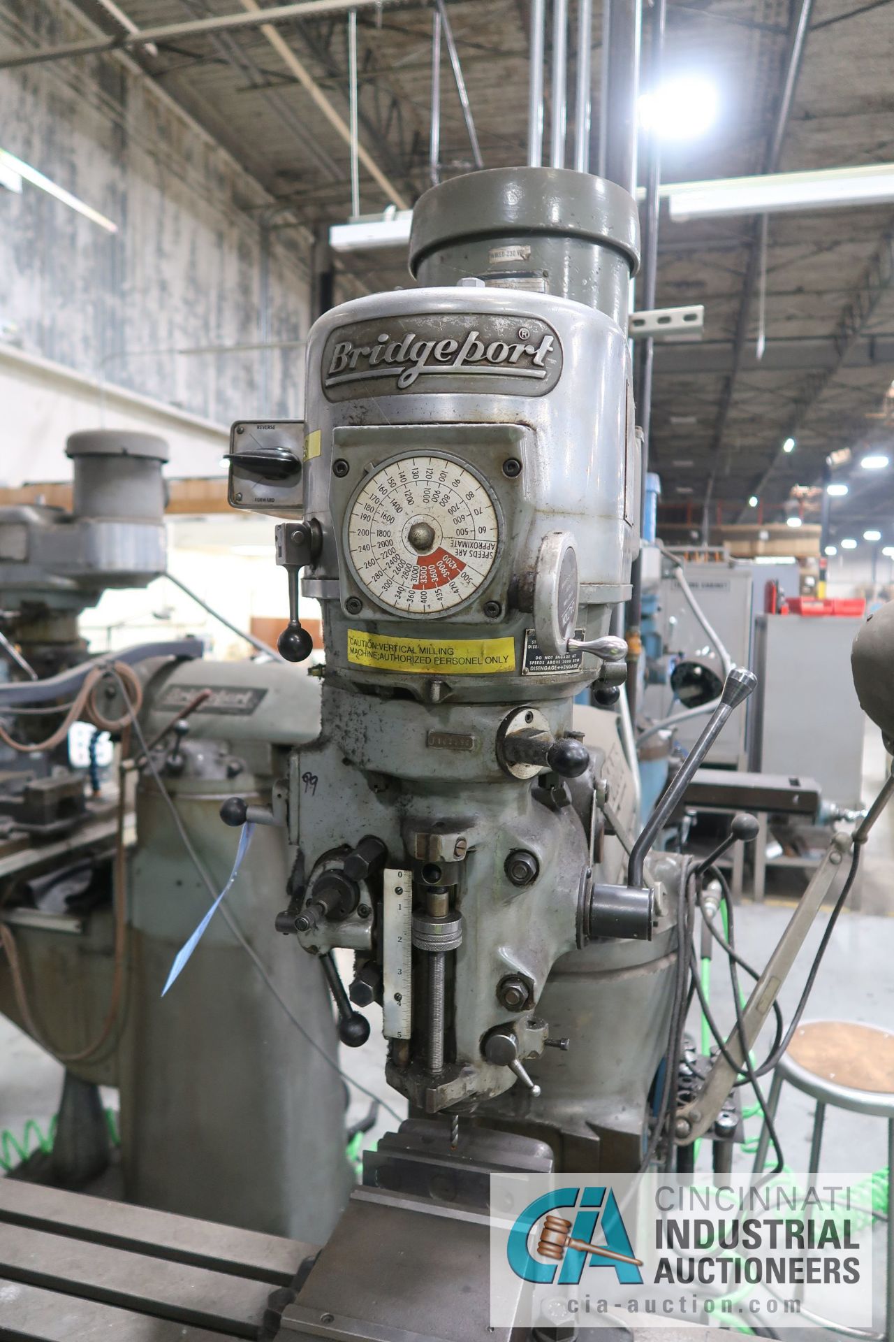 1.5HP BRIDGEPORT VERTICAL MILL; S/N 157351, 9" X 42" TABLE, SPINDLE SPEED 60-4200 RPM - Image 3 of 4