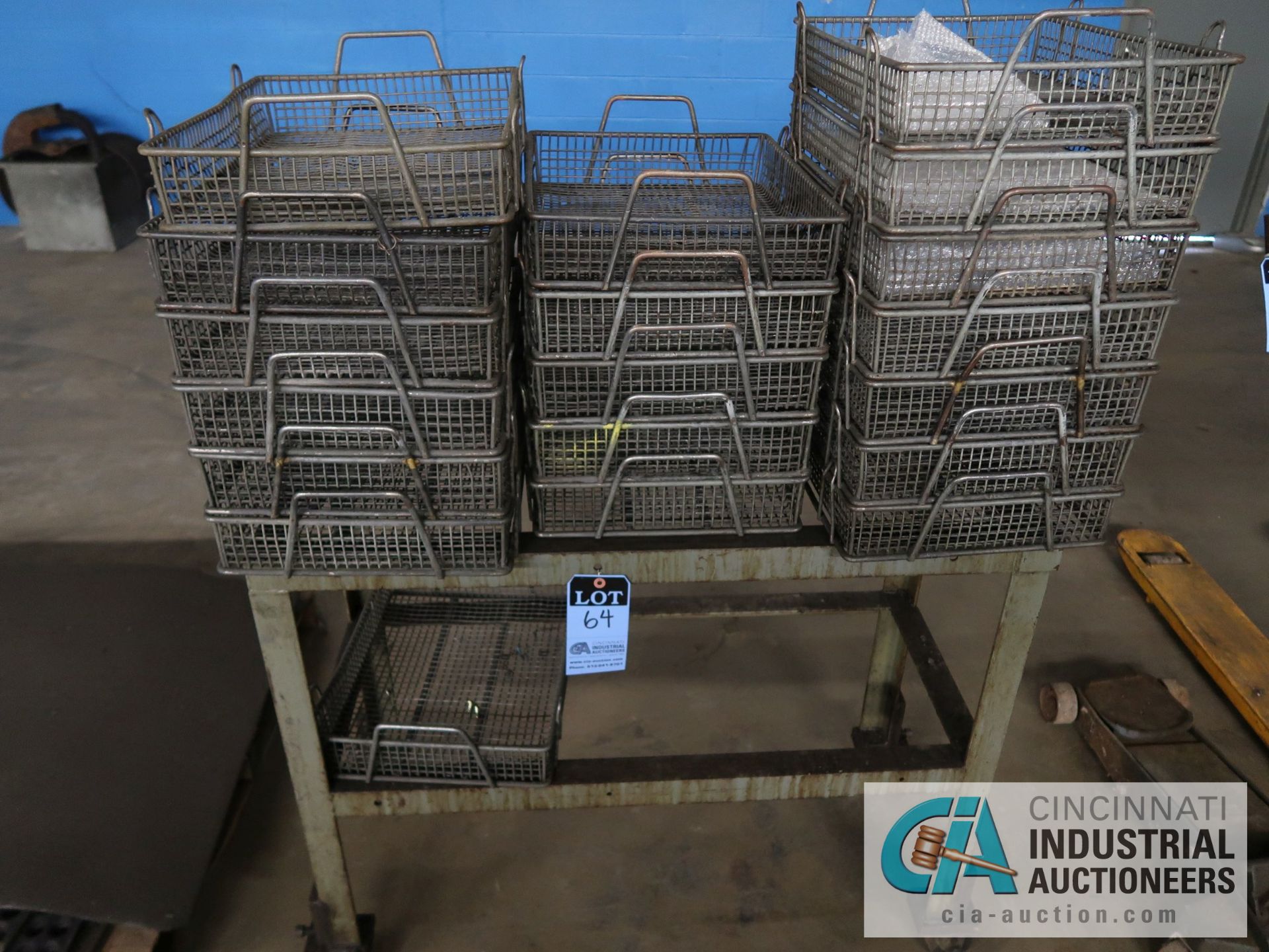 STEEL WIRE BASKETS WITH CART