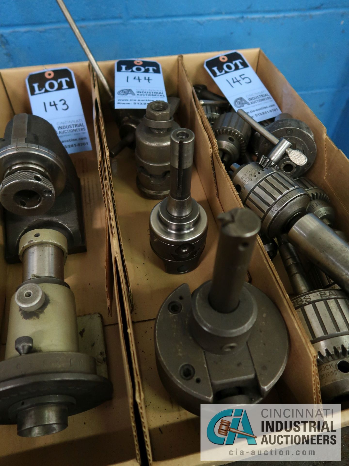 (LOT) MISC. MACHINE TOOLS, INCLUDING TAPPING HEAD, ADJUSTABLE BORING HEAD