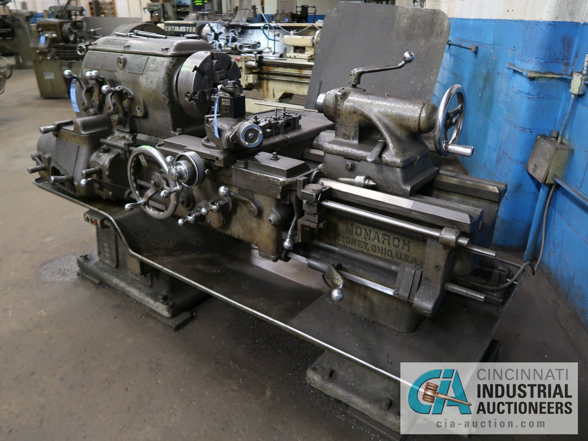 20" X 30" MONARCH MODEL CY LATHE; S/N CY16278K18-8, 12" 4-JAW CHUCK, 2" SPINDLE BORE, SPEEDS TO - Image 2 of 10