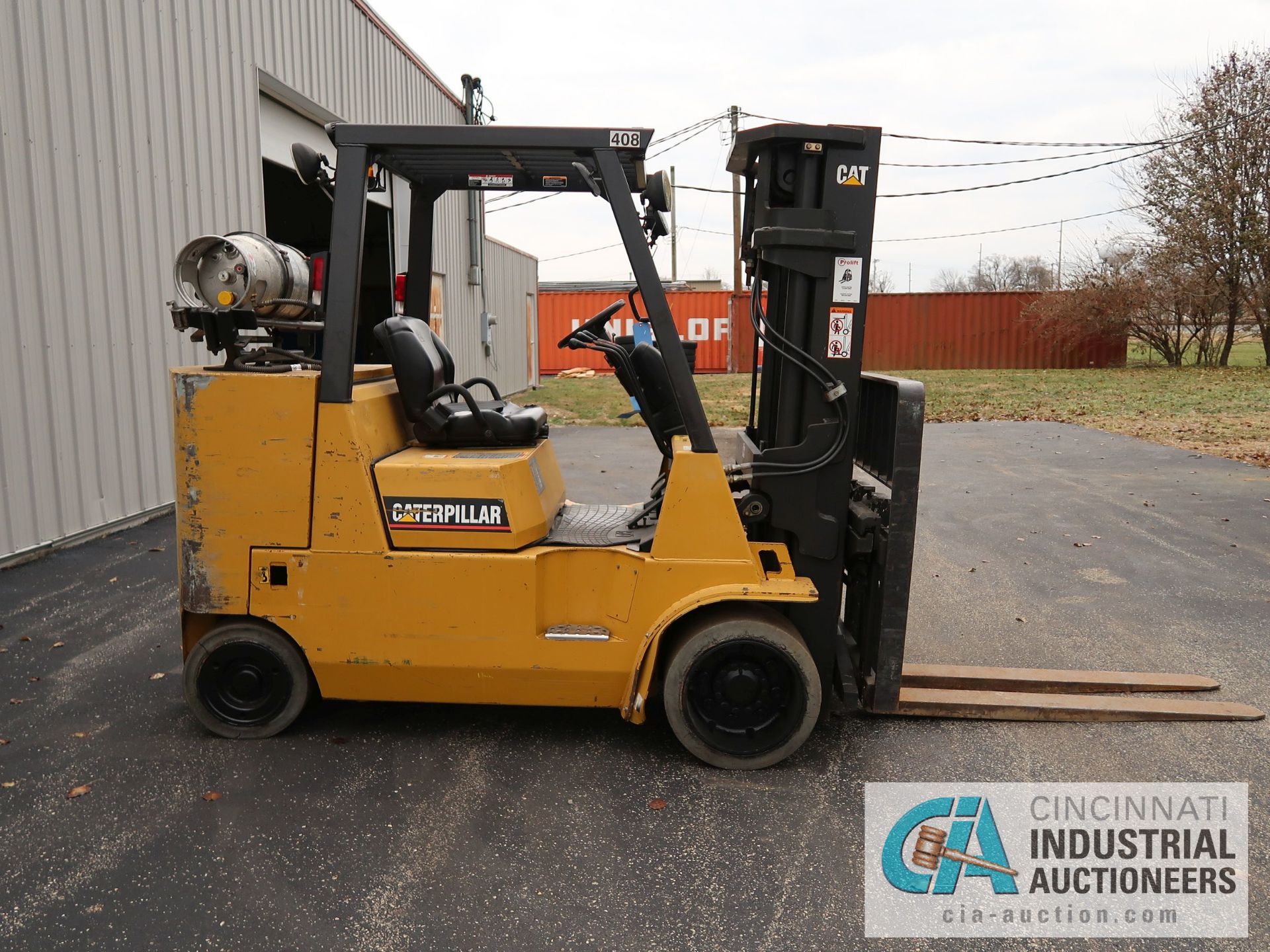 11,000 LB CATERPILLAR MODEL GC55K LP GAS FORK LIFT; S/N AT88A00314, 84" MAST HEIGHT, 172" LIFT - Image 4 of 11