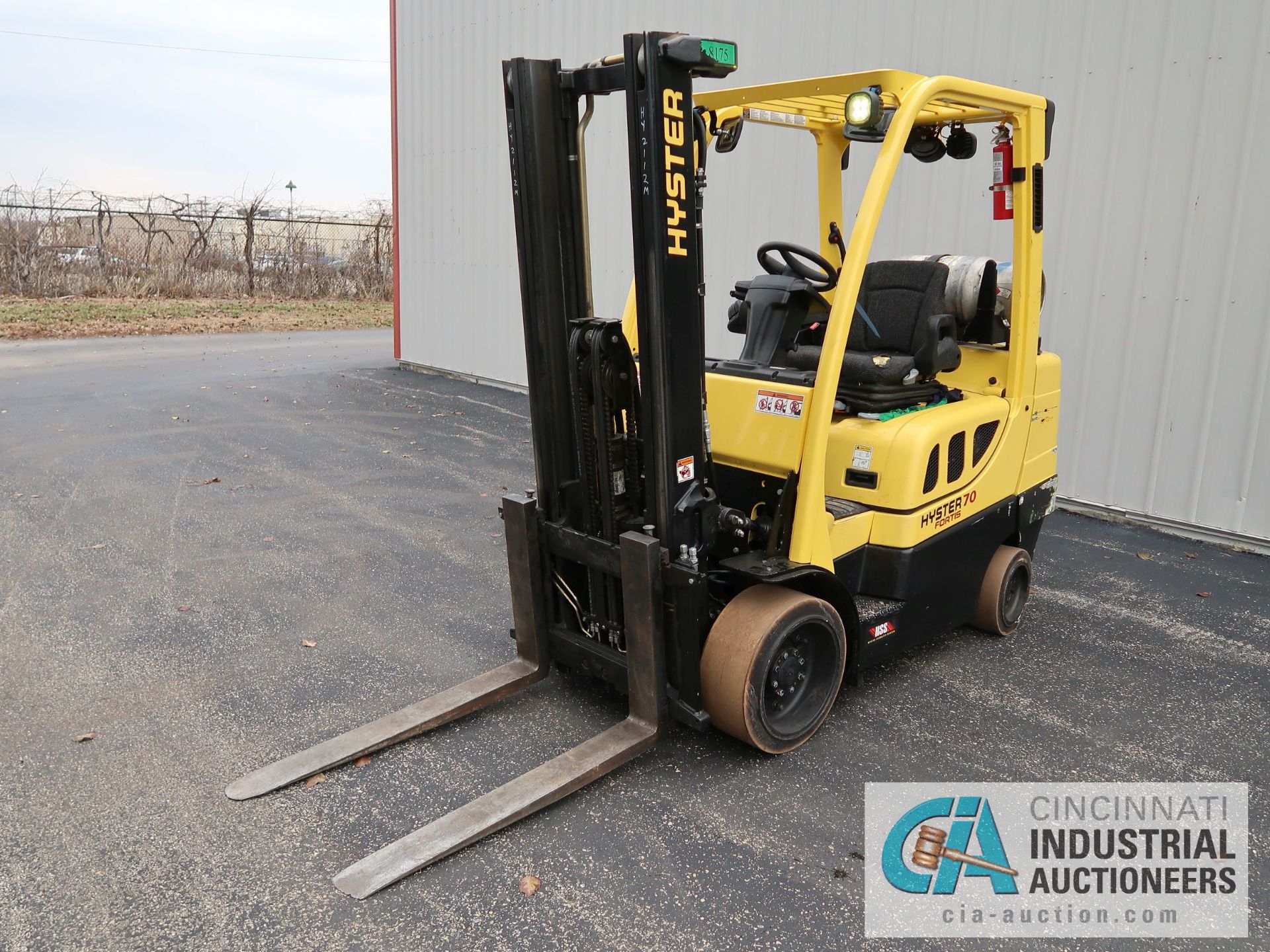 7,000 LB HYSTER MODEL S70 FT LP GAS FORKLIFT; S/N G187V02112M, 80" MAST HEIGHT, 122" MAX LIFT