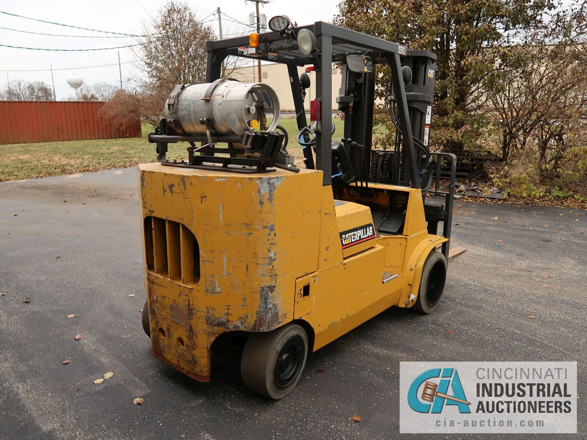 11,000 LB CATERPILLAR MODEL GC55K LP GAS FORK LIFT; S/N AT88A00314, 84" MAST HEIGHT, 172" LIFT - Image 5 of 11