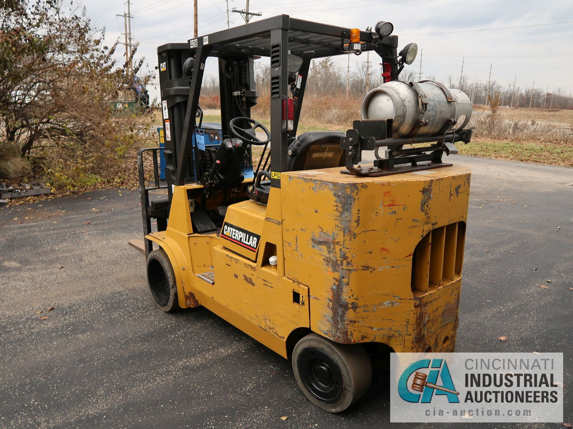 11,000 LB CATERPILLAR MODEL GC55K LP GAS FORK LIFT; S/N AT88A00314, 84" MAST HEIGHT, 172" LIFT - Image 7 of 11