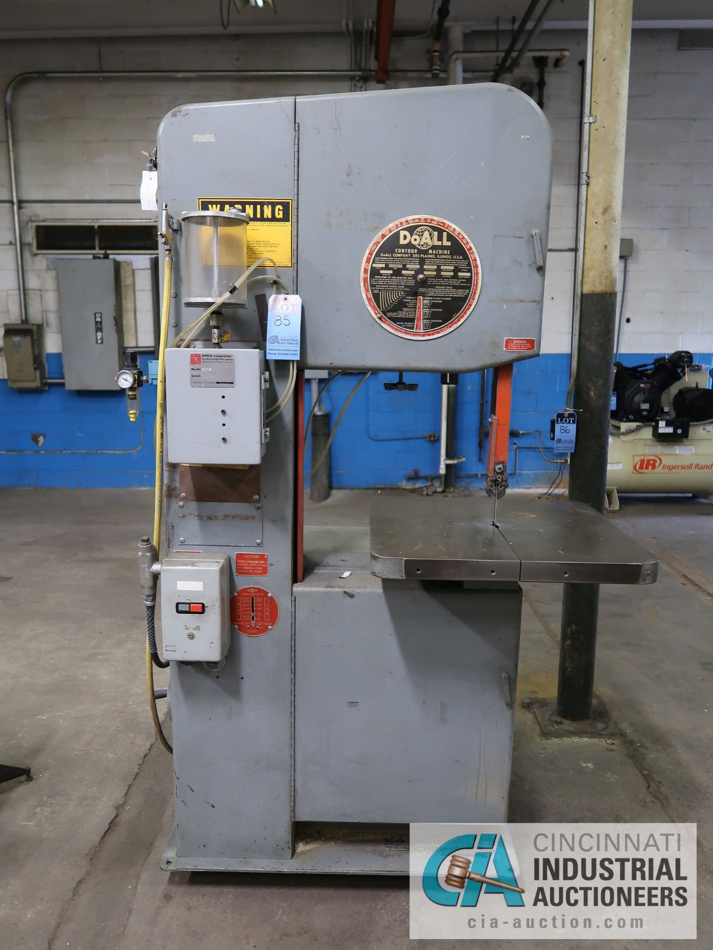 20" DOALL MODEL 2013-V VERTICAL BAND SAW; S/N 439-84423