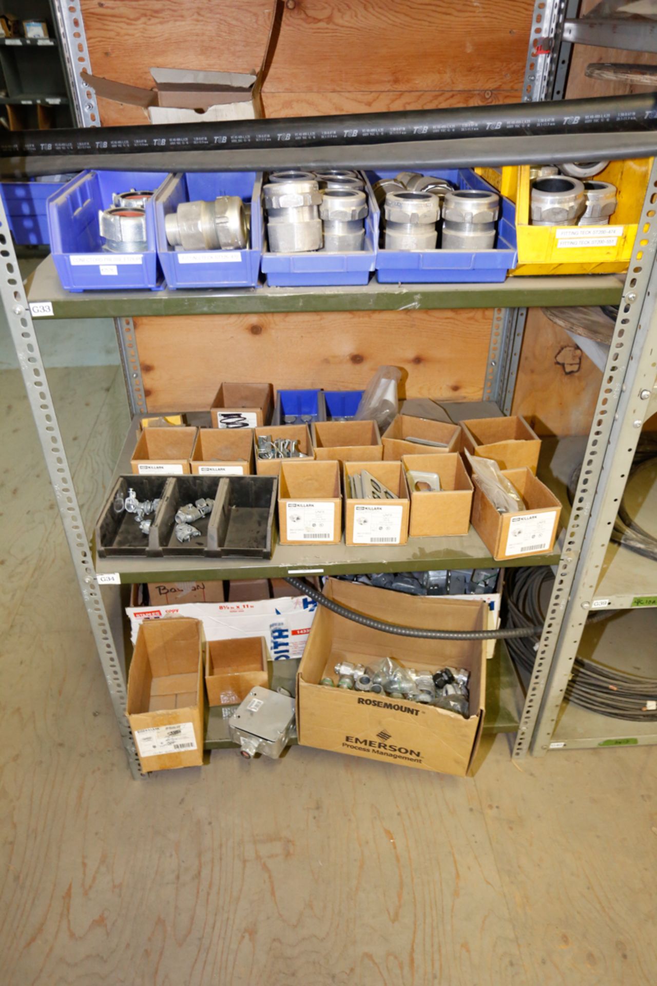 LOT OF ASSORTED ELECTRICAL COMPONENTS: CONNECTORS, WIRE, ETC, +/- 60 SPOOLS OF WIRE - Image 3 of 9