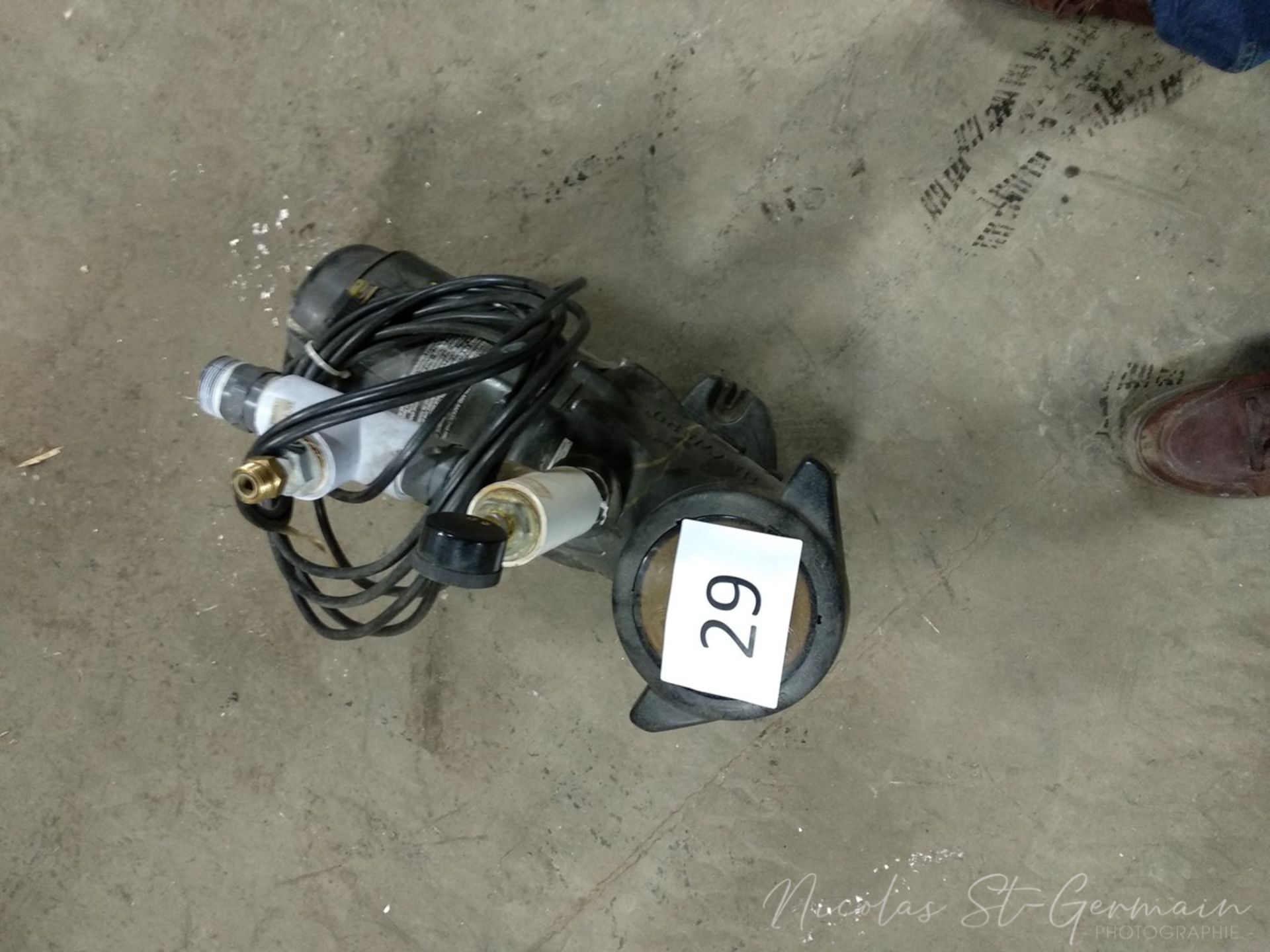 Hayword Water Pump - Image 6 of 6