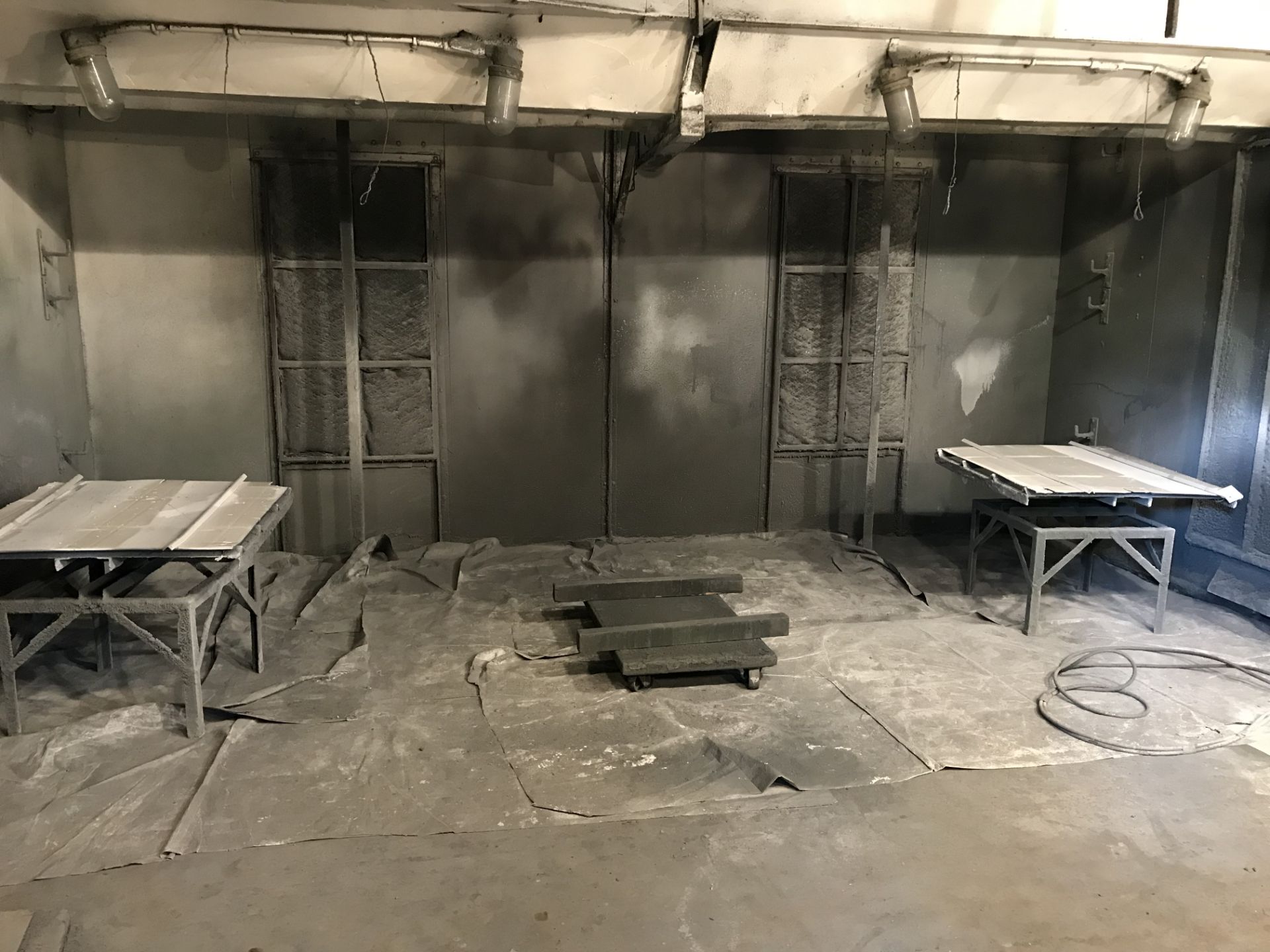 PAINT SPRAY BOOTH