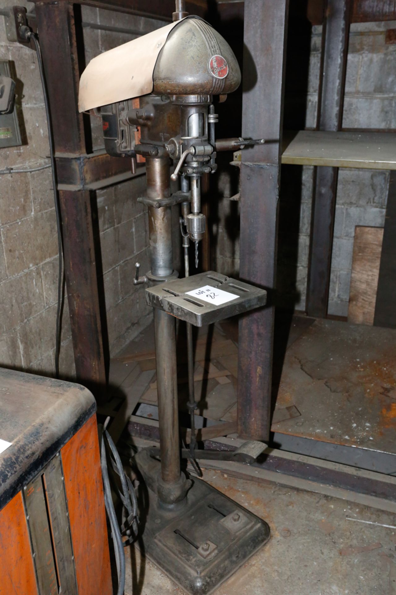 DELTA 1/2" PEDESTAL DRILL