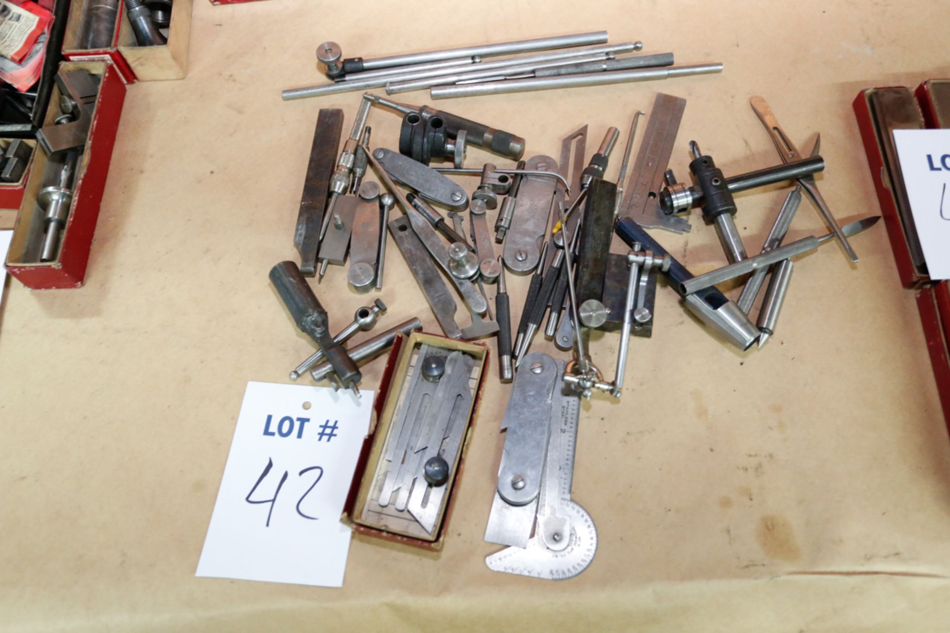 LOT OF MEASURING TOOLS