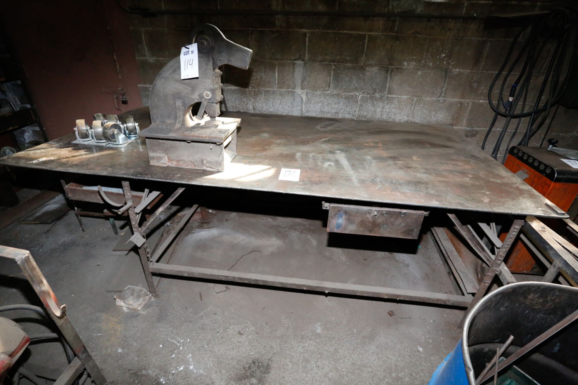 8' X 4' X 1/4" THICK STEEL WELDING TABLE