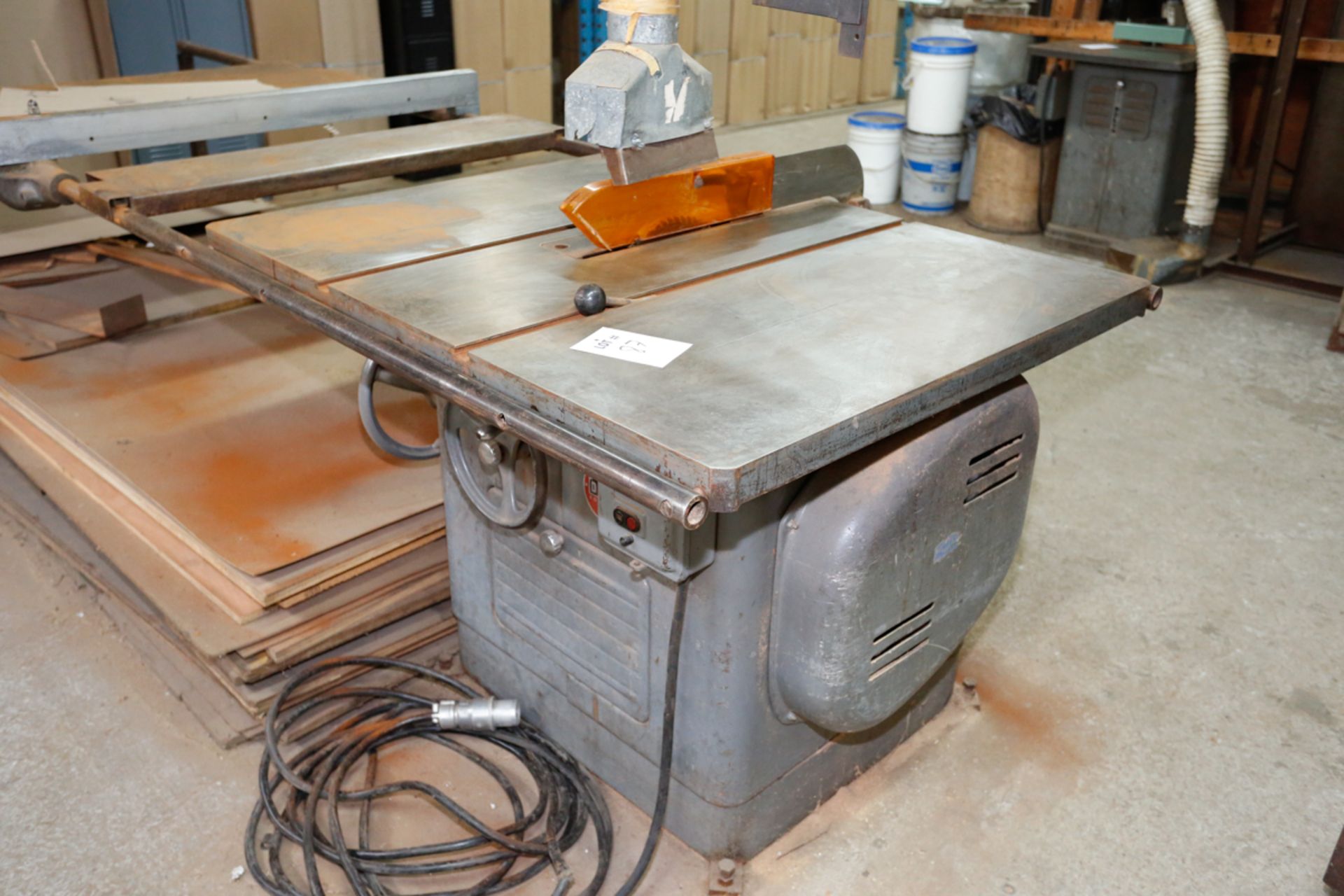 DELTA 10" H.D. TABLE SAW