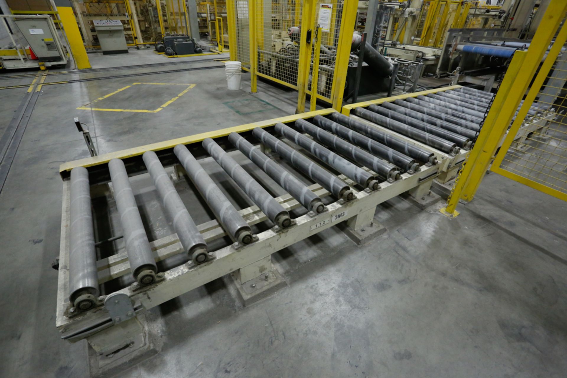 4' X 8' MOTORIZED ROLLER CONVEYORS (COMPRISING OF ITEM #1.1.0, 1.1.1, 1.2.0, 1.1.2, 1.1.3) - Image 4 of 5
