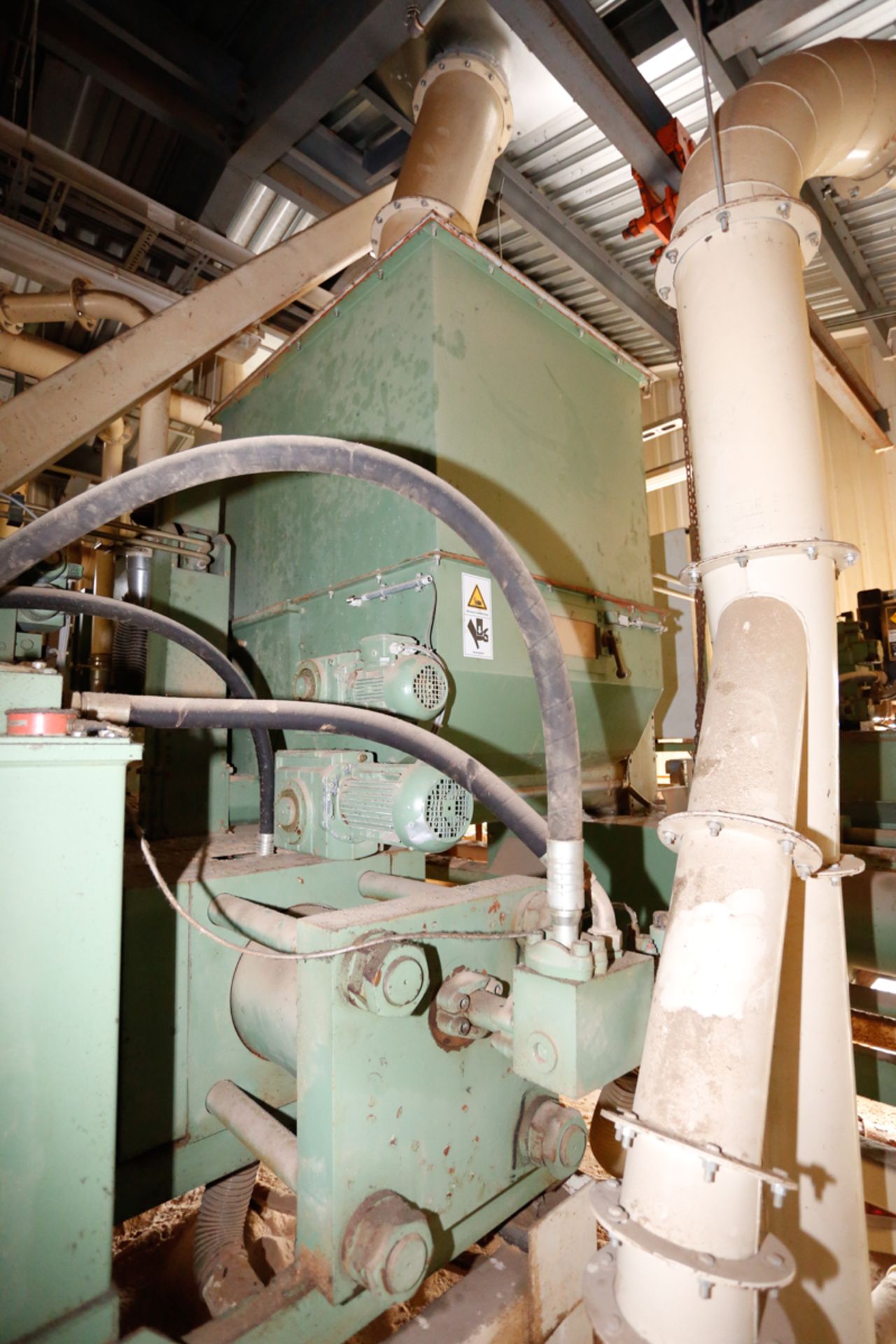 BRIQUETTING SYSTEM COMPRISING OF (4) RUF MOD. RB440 BRIQUETTING MACHINES (2006) - Image 10 of 17