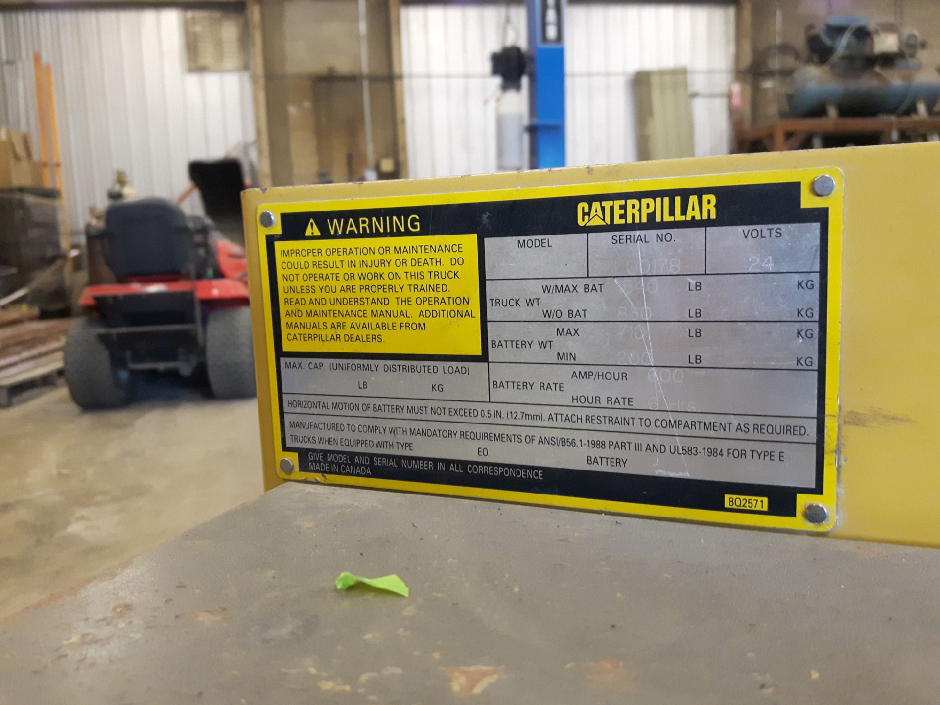 CATERPILLAR ELECTRIC PALLET LIFT, 24 VOLTS (NEEDS NEW BATTERY & CHARGER) (LOCATED IN - Image 2 of 2