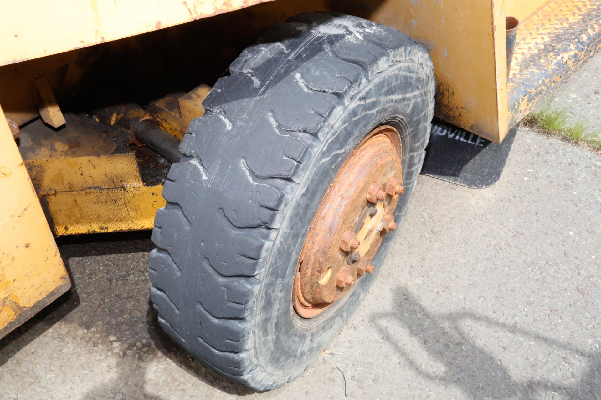 CATERPILLAR DIESEL FORKLIFT, 12500 LBS CAP., CABIN (LOCATED IN VICTORIAVILLE, QC) - Image 5 of 6