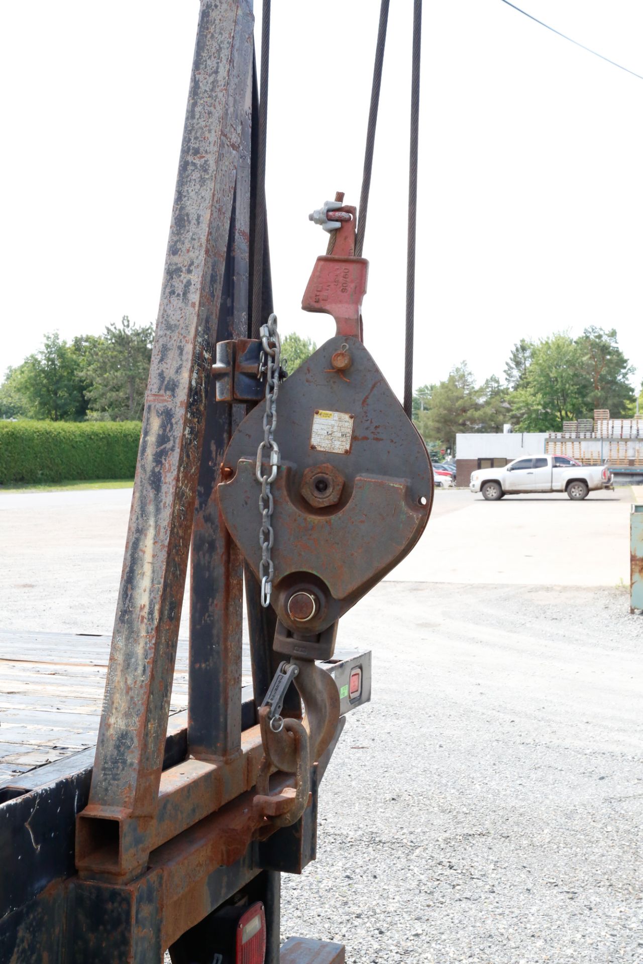 FORD F750 XL SUPER DUTY BOOM TRUCK, SINGLE AXLE, NATIONAL CRANE 20,000 LBS X 56FT BOOM, 20' DECK, - Image 6 of 18