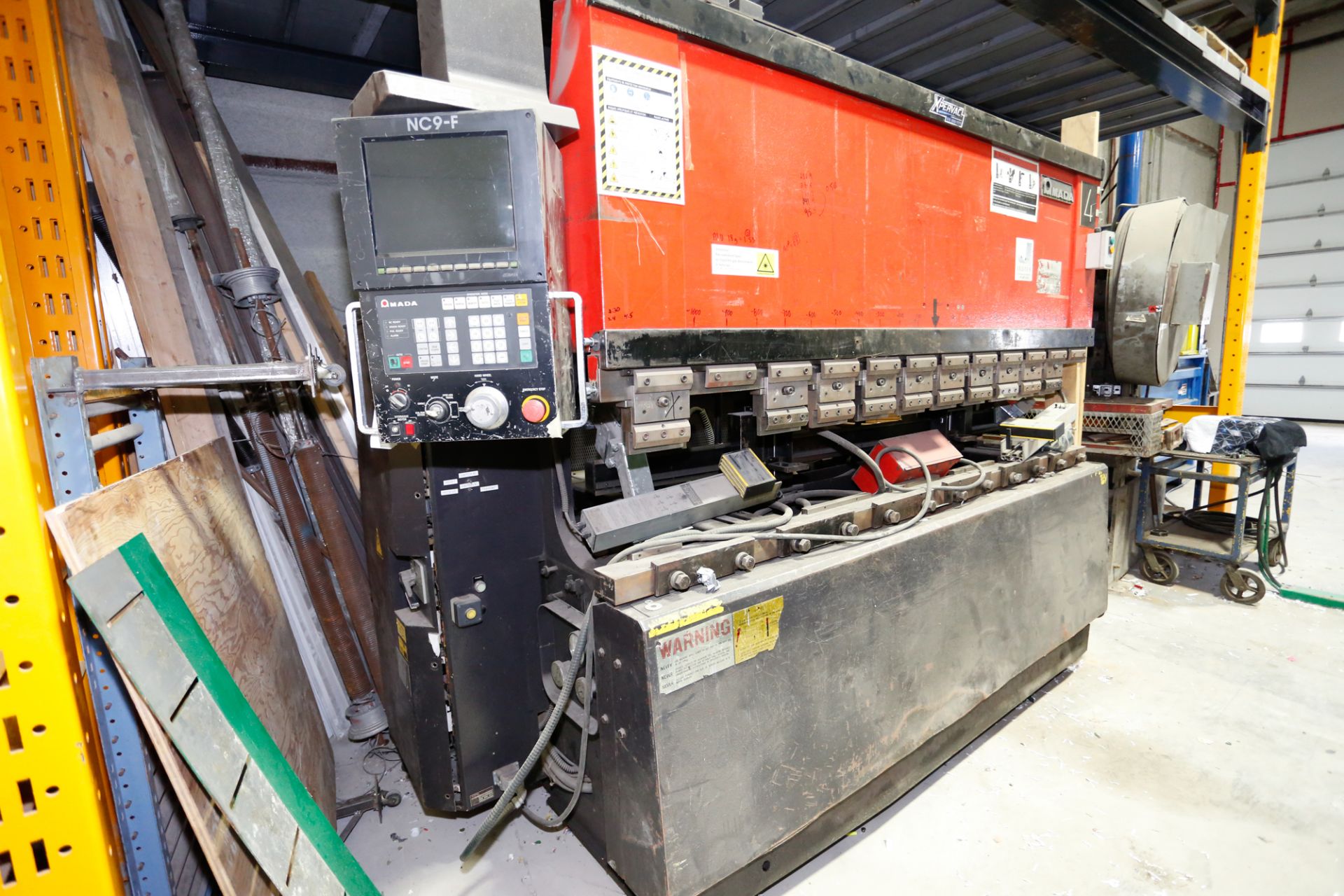 AMADA FBD-8025F CNC PRESS BRAKE, 80 TON X 80", CNC BACKGAGE, 460 VOLTS, WEIGHT: 12236 LBS (LOCATED - Image 4 of 5