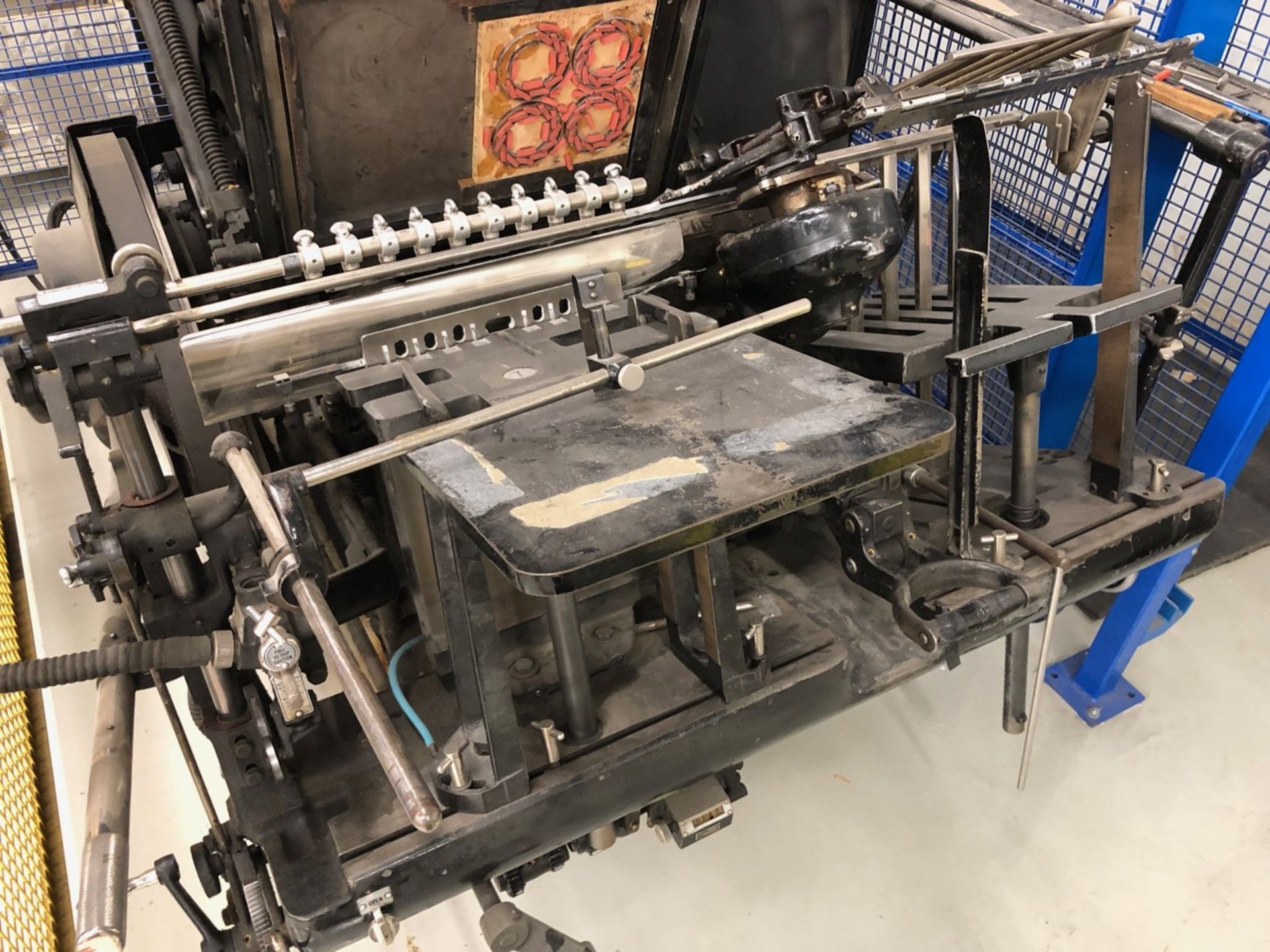 ORIGINAL HEIDELBERG DIE CUTTING PRESS, 12" X 19" CAP., 208 V, (LOCATED IN ST-REMI, QC) - Image 2 of 10