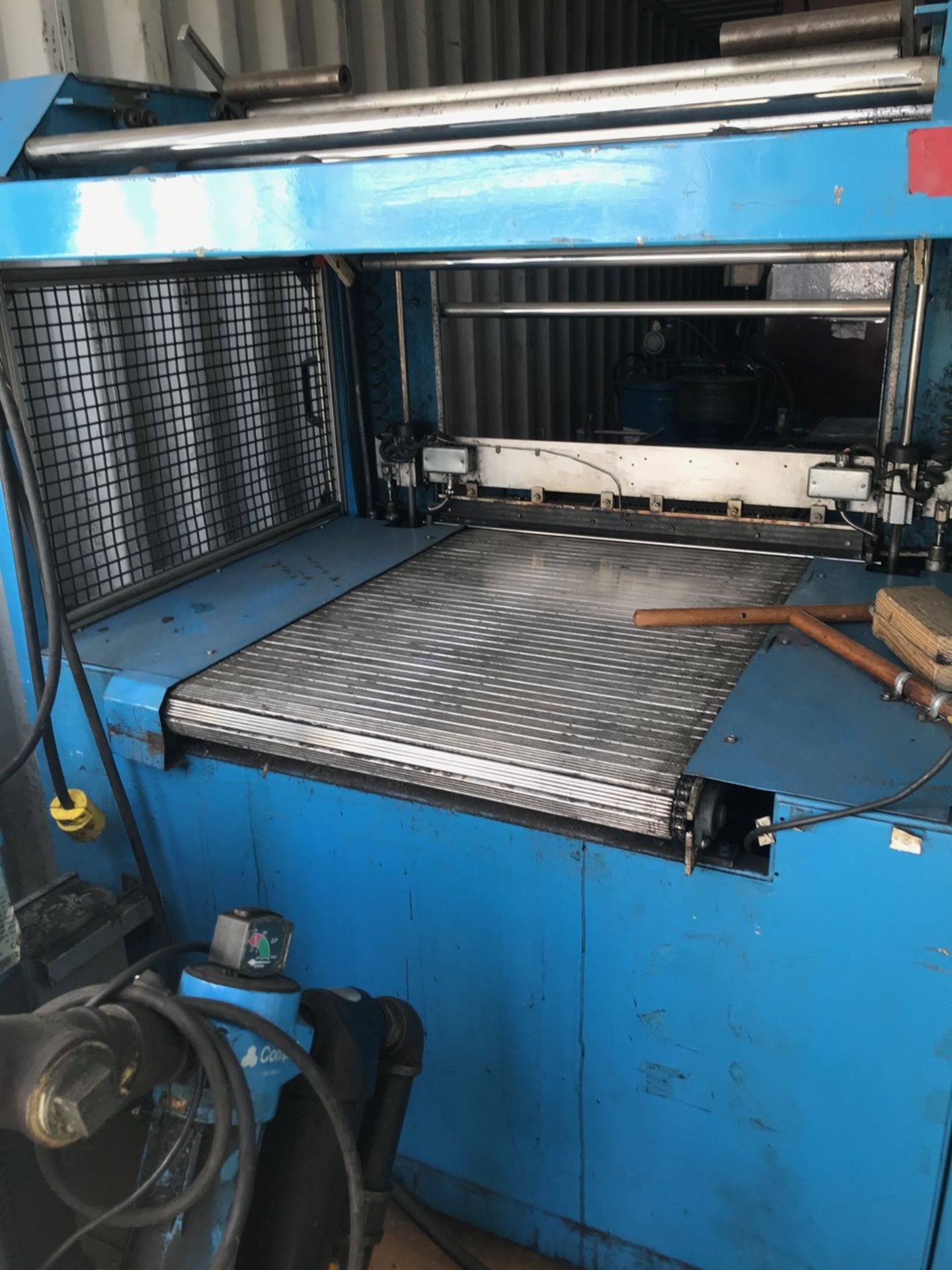 DAMARK SHRINK WRAPPING MACHINE MOD B34-90 (LOCATED IN CHATEAUGUAY, QC) - Image 4 of 4