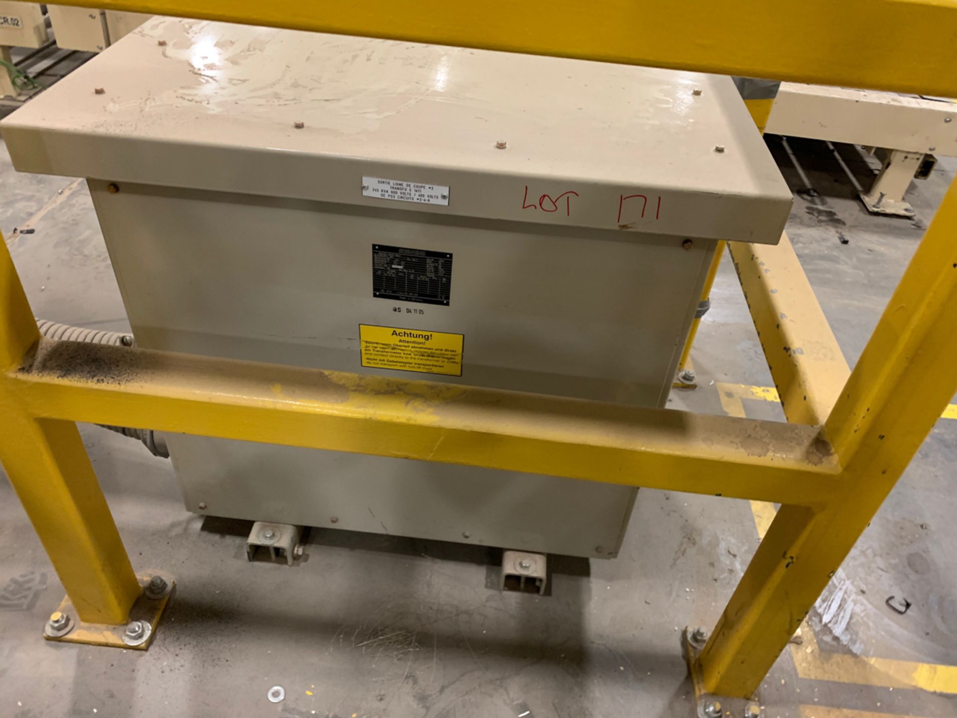 SIEMENS 243 KVA TRANSFORMER, 600-400 VOLTS