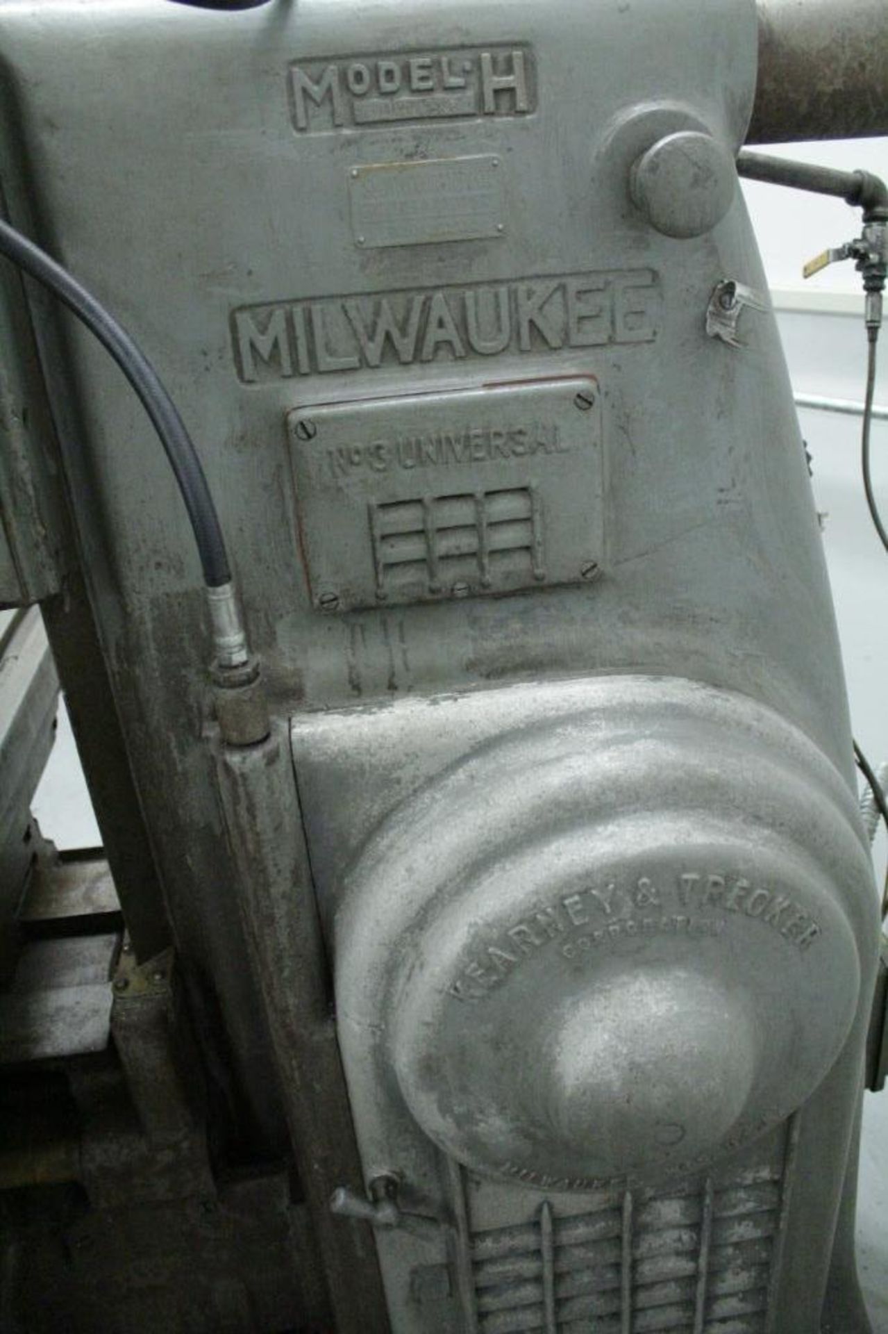 Kearney & Trecker Model H Universal No3 milling machine - Image 4 of 8