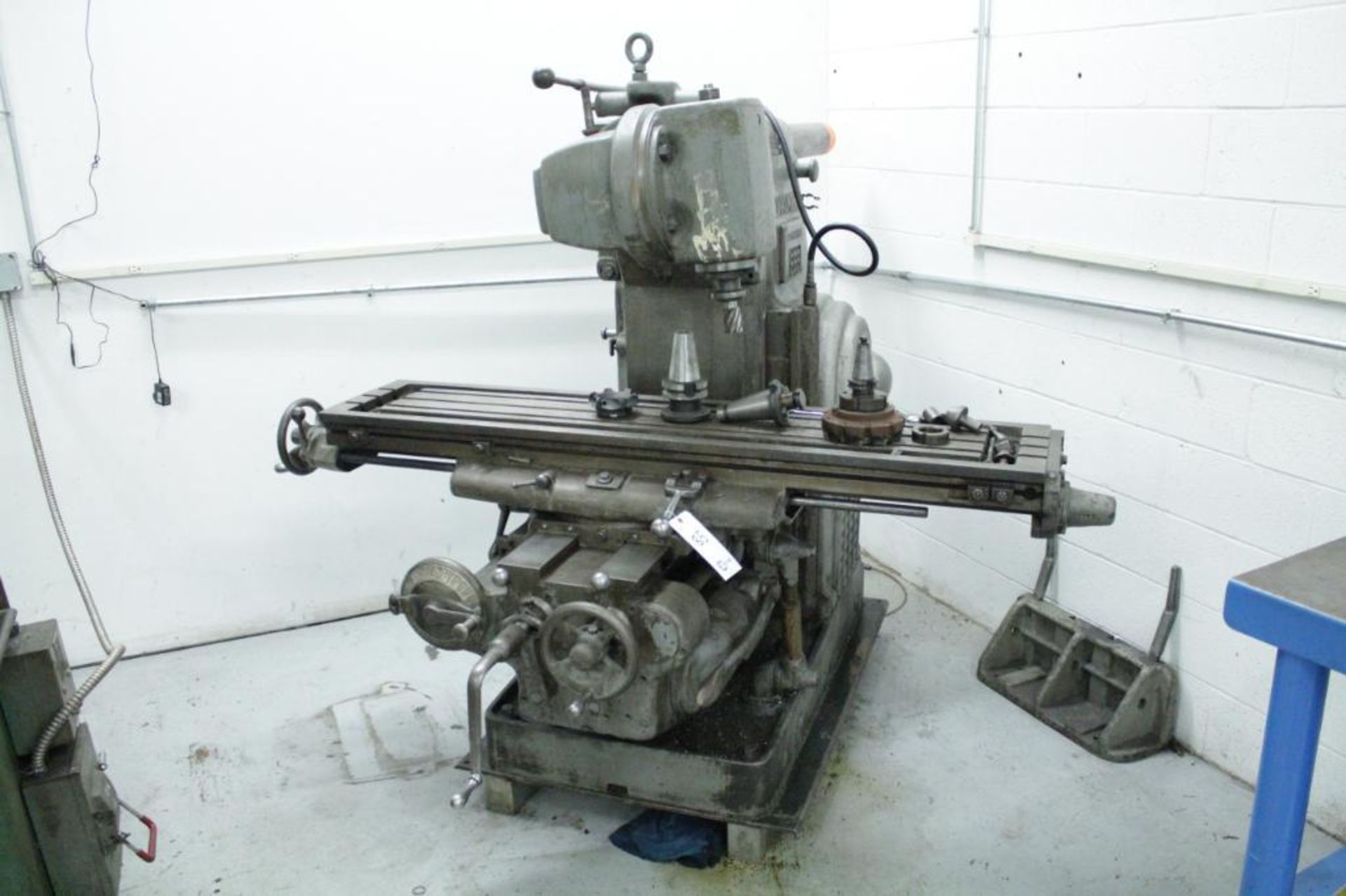 Kearney & Trecker Model H Universal No3 milling machine