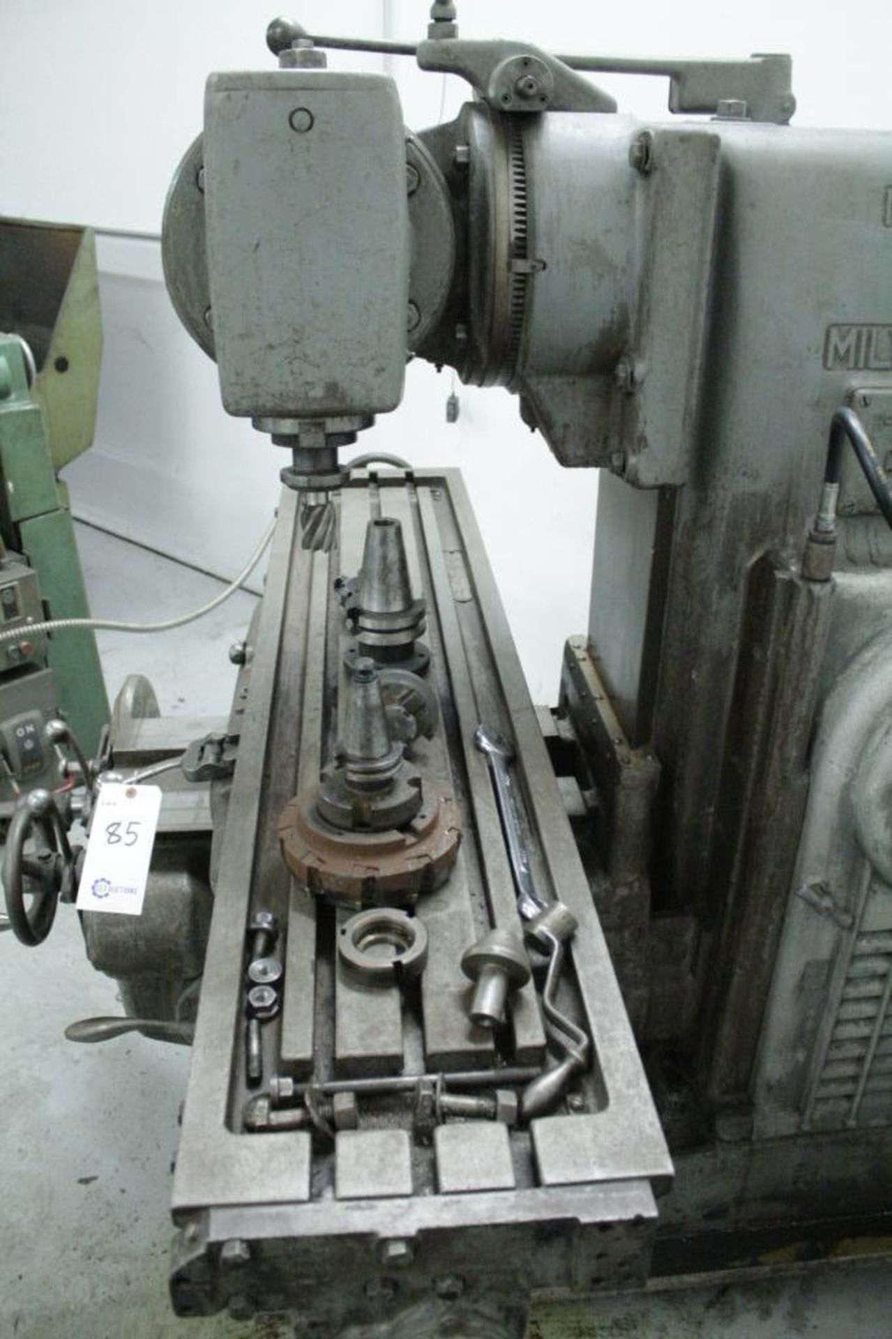 Kearney & Trecker Model H Universal No3 milling machine - Image 3 of 8