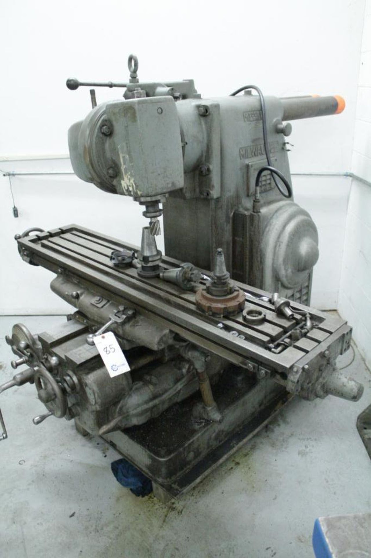 Kearney & Trecker Model H Universal No3 milling machine - Image 2 of 8