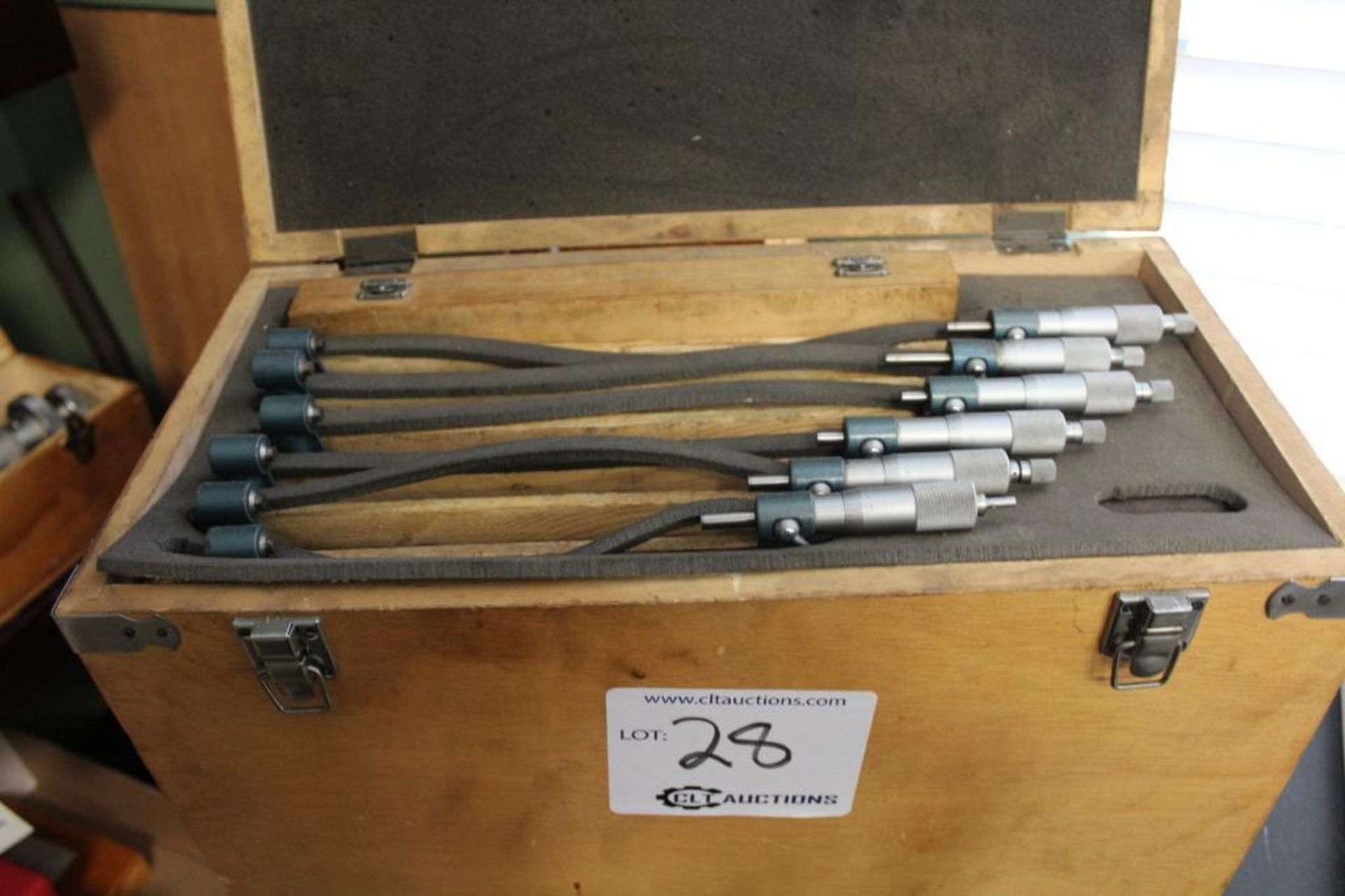 6" - 12" micrometer set - Image 2 of 5