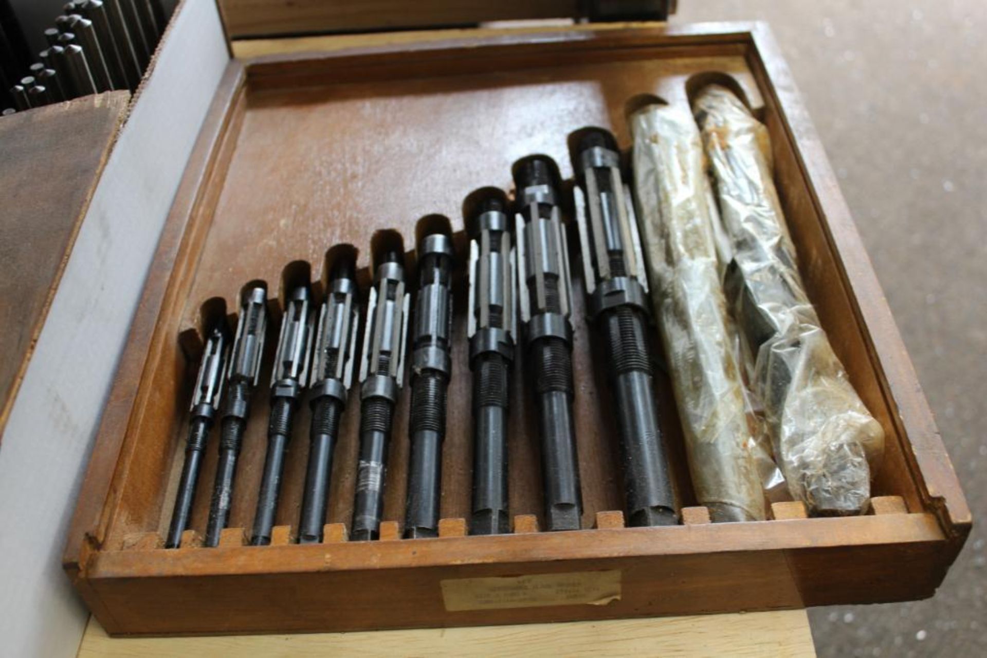 Expandable reamer set - Image 2 of 3