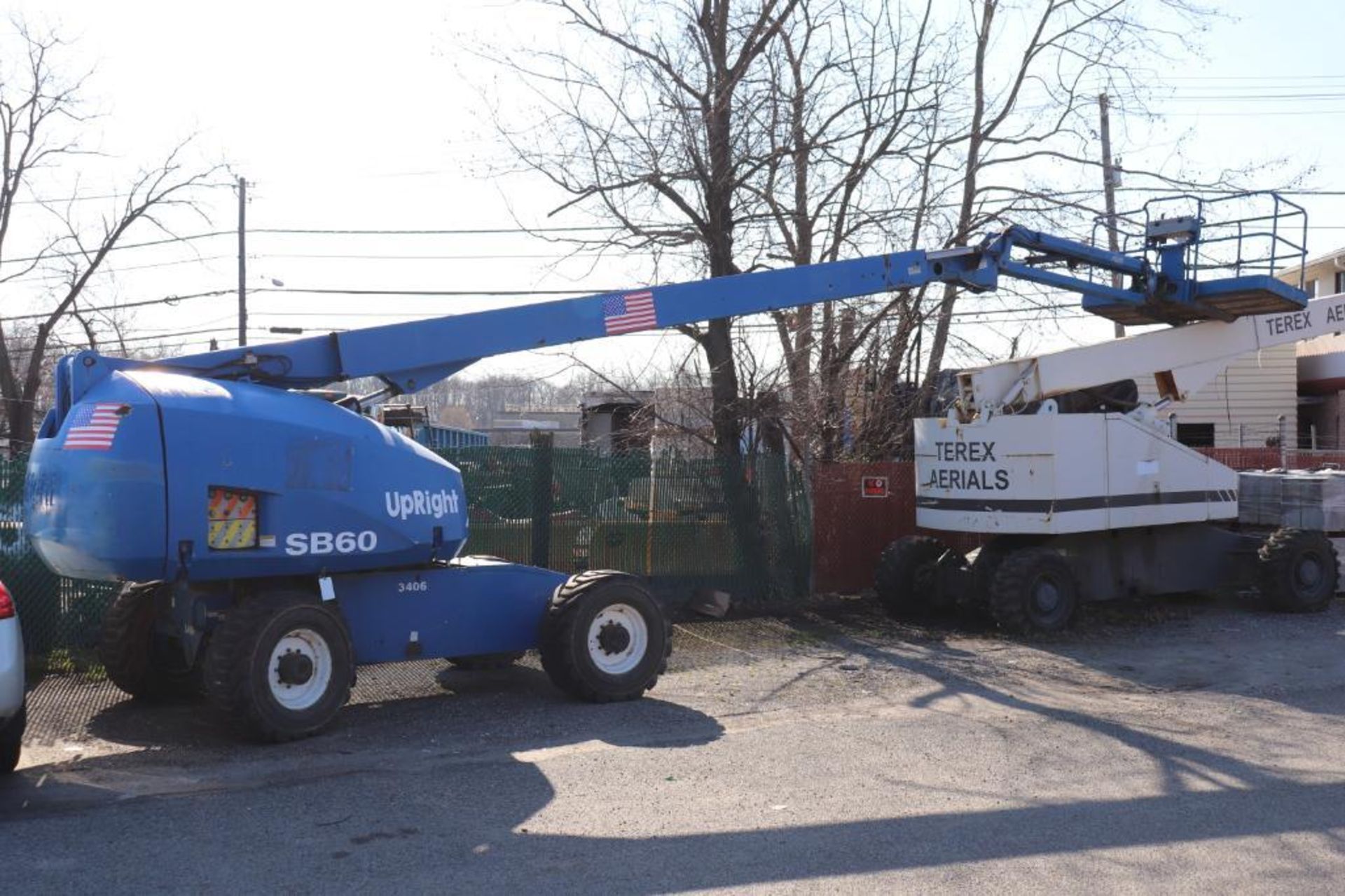 Upright SB60 telescopic boom lift