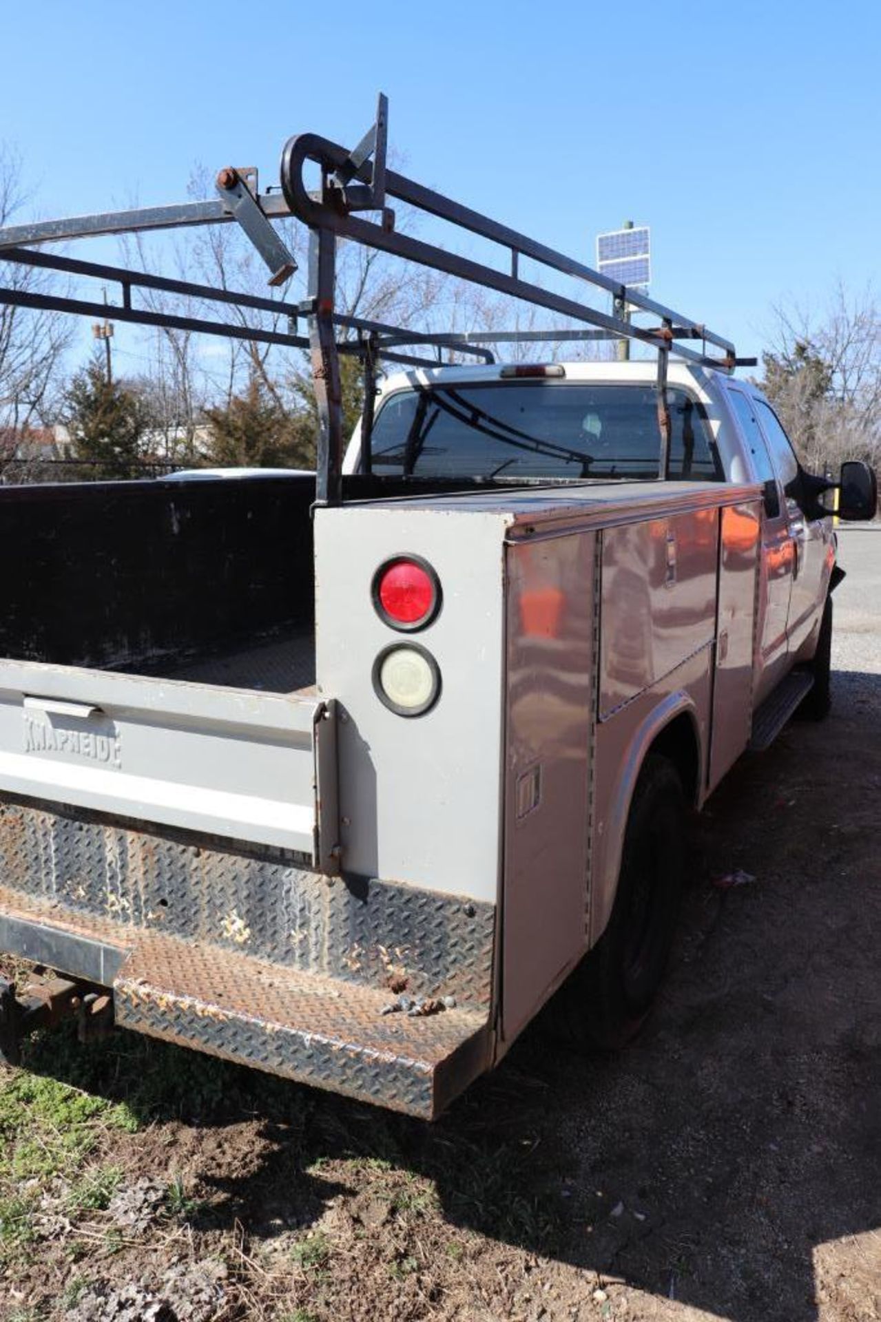 2004 Ford F250 extended cab w/ utility body 5.7L V8, Vin 1FTNX21L34ED89473 - Image 6 of 15