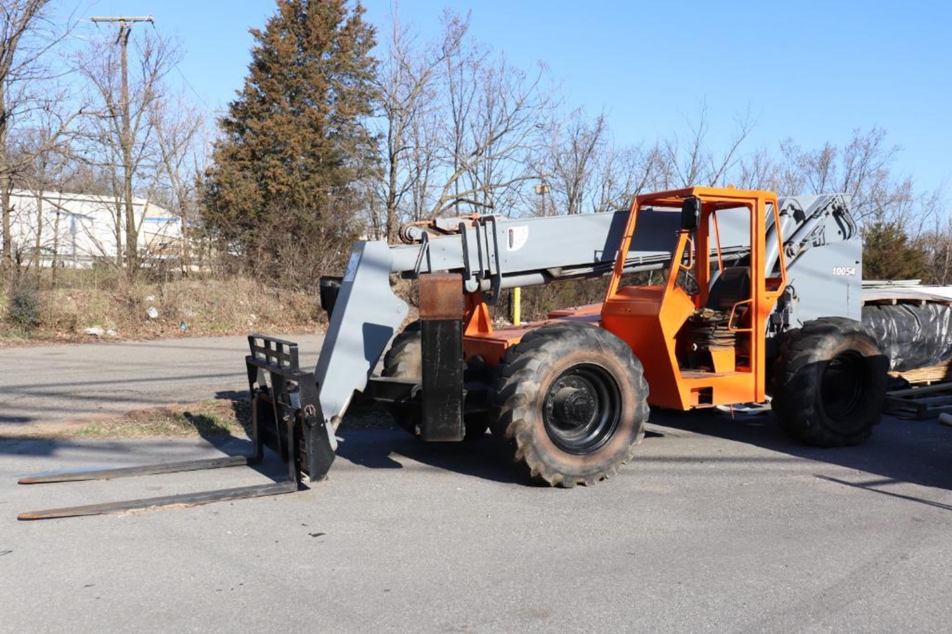 SkyTrak 10054 rough terrain forklift - Image 4 of 13