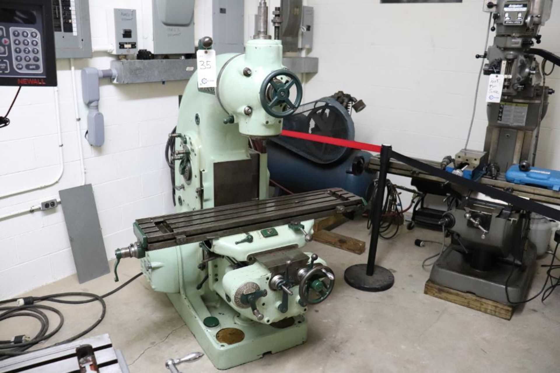 Milwaukee Model H Vintage Vertical milling machine