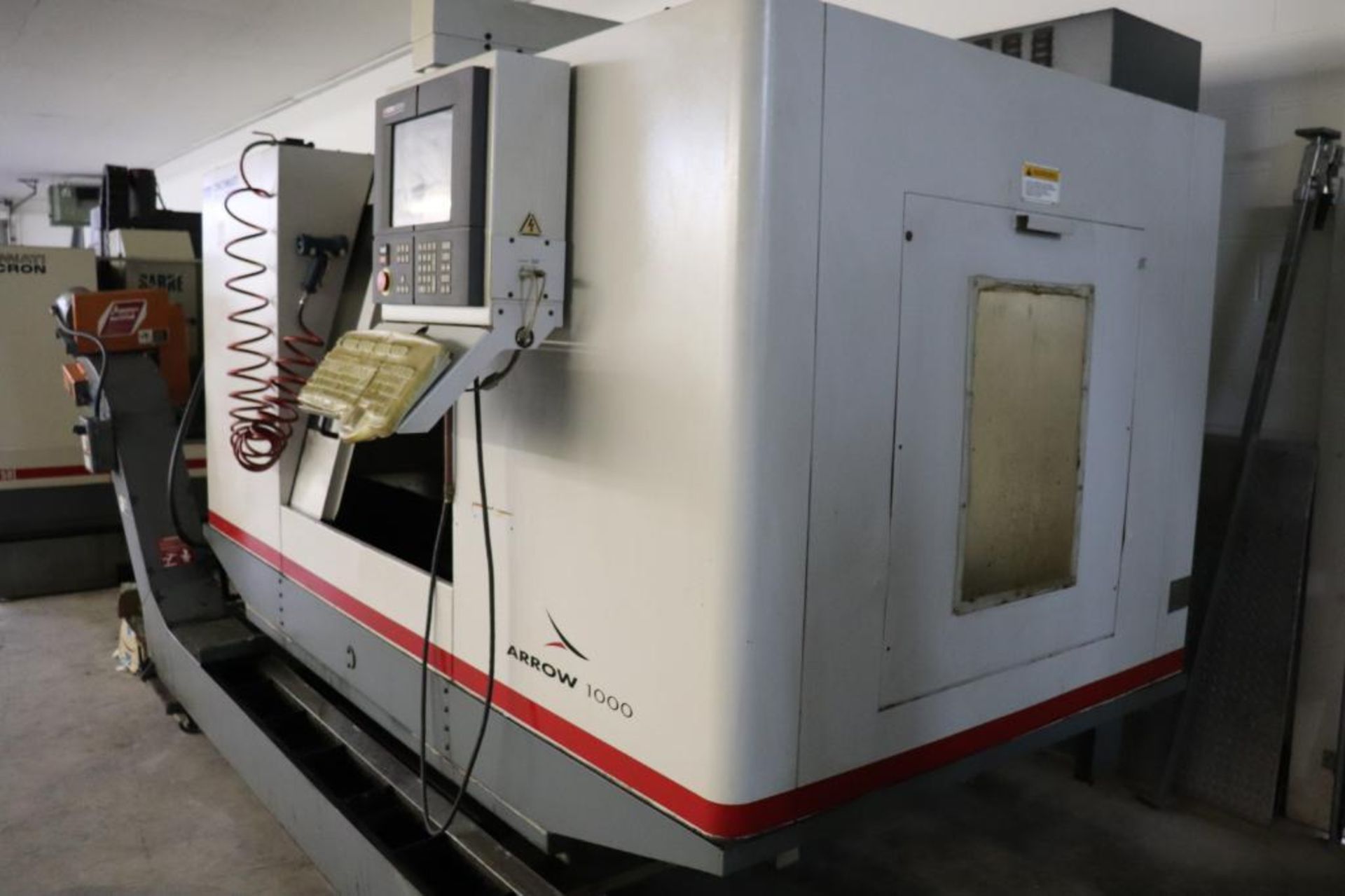 Cincinnati Milacron Arrow 1000 Vertical Machining Center *see notes* - Image 3 of 11