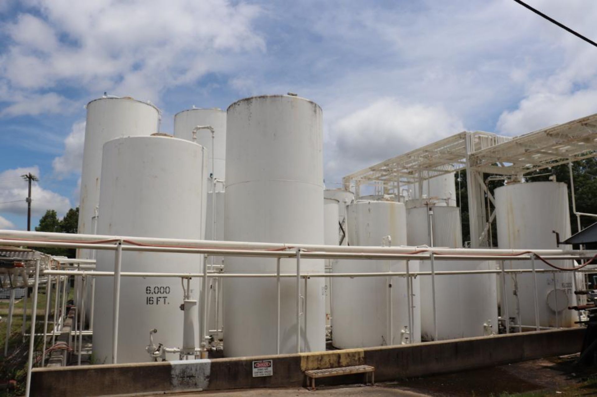 Tank farm section 6k - 30k gallon vertical/horizontal tanks - Image 2 of 39