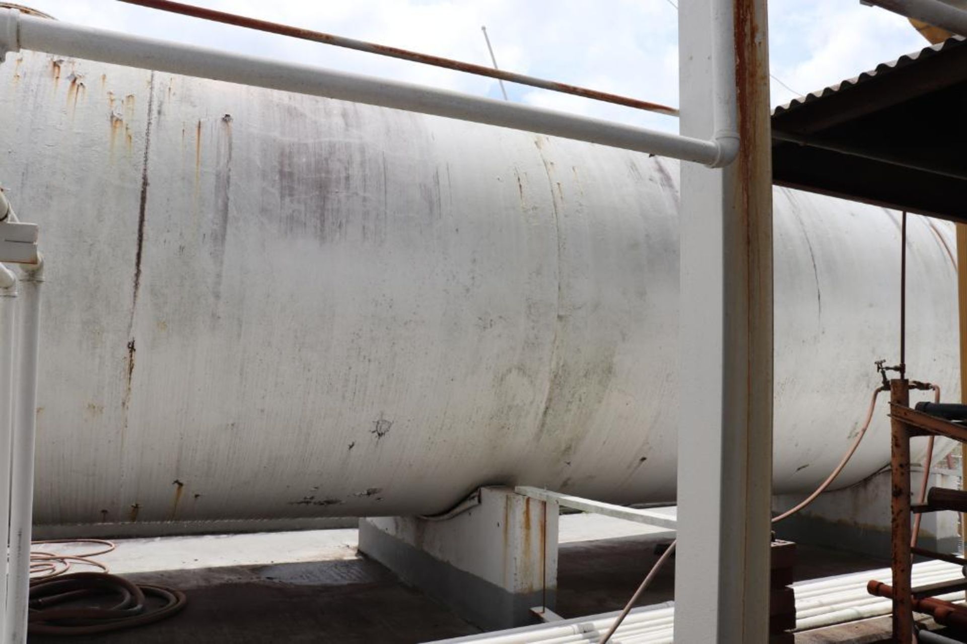 Tank farm section 6k - 30k gallon vertical/horizontal tanks - Image 10 of 39