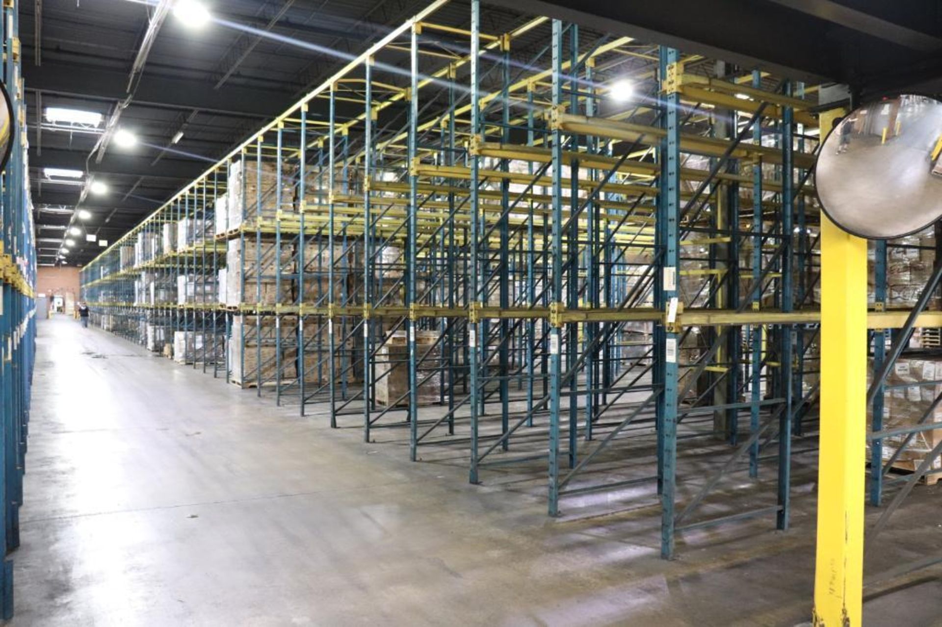 Structural drive-in pallet rack (large quantity) - Image 6 of 7