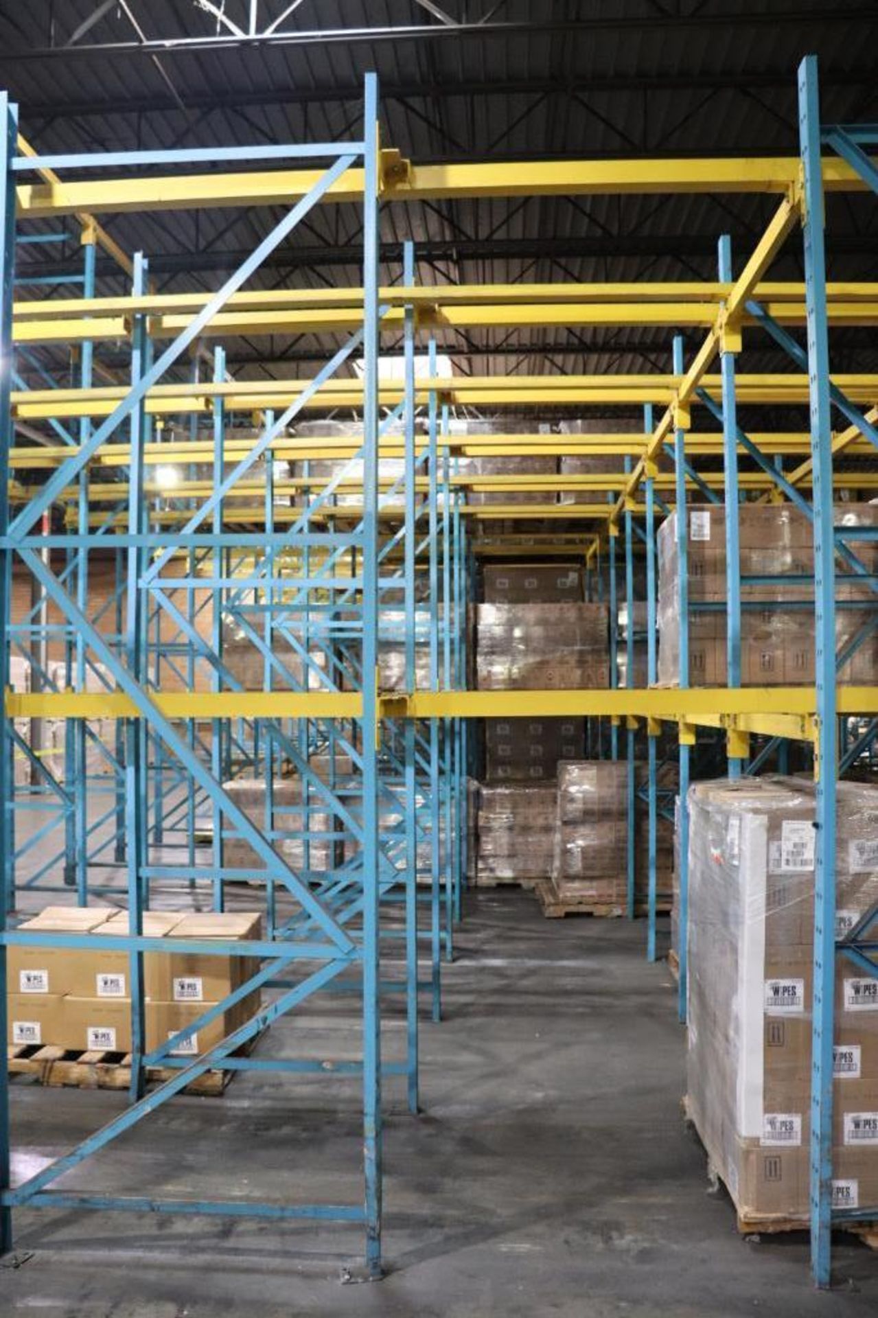 Structural drive-in pallet rack - Image 5 of 5