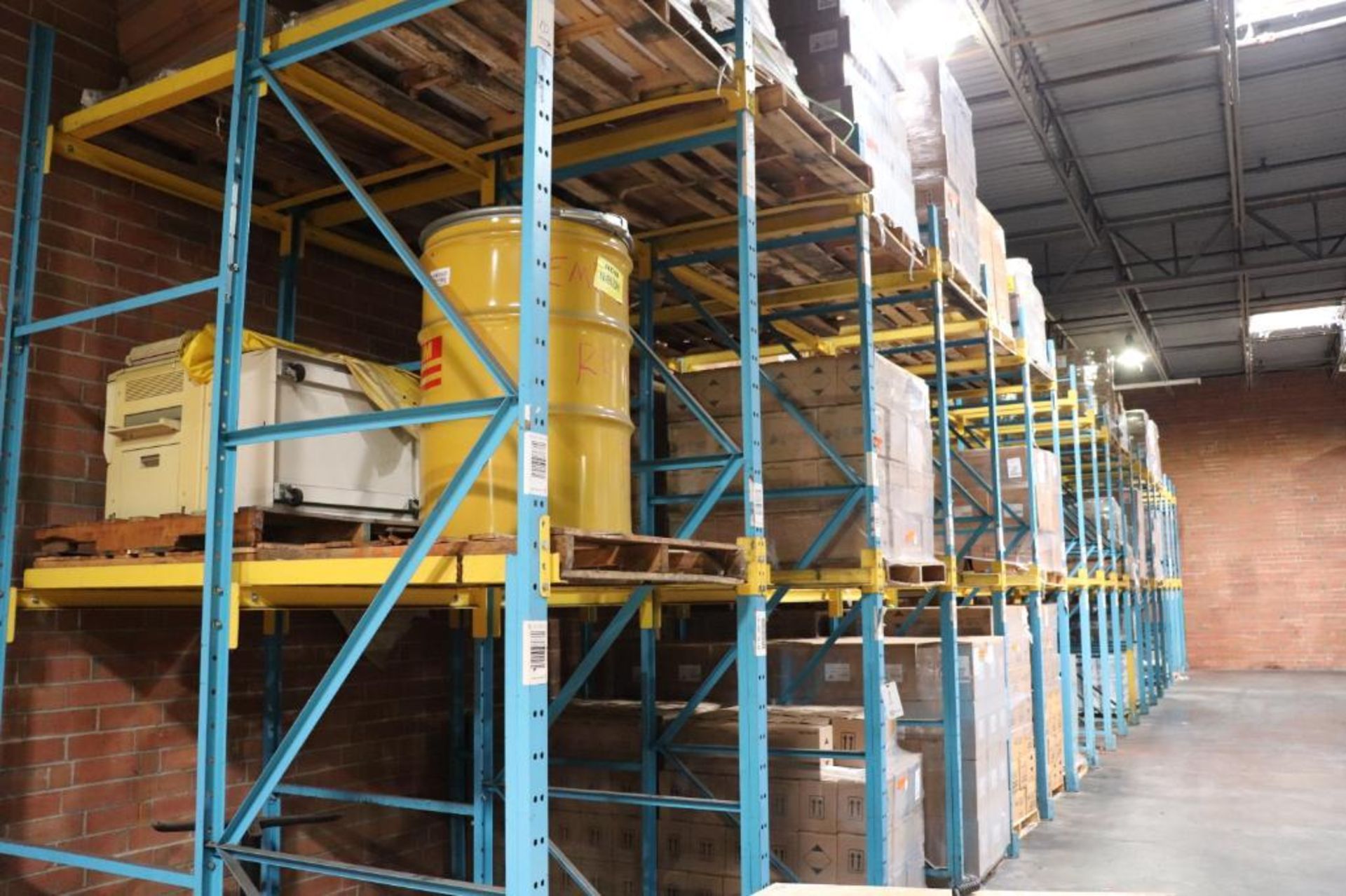 Structural drive-in pallet rack