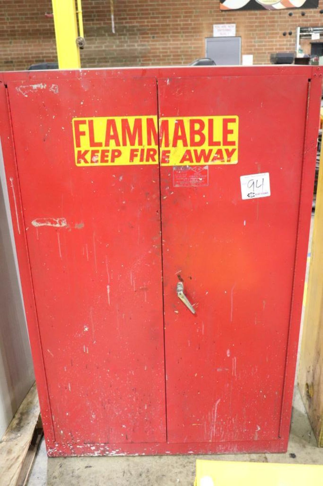 Flammable storage cabinet - Image 2 of 4