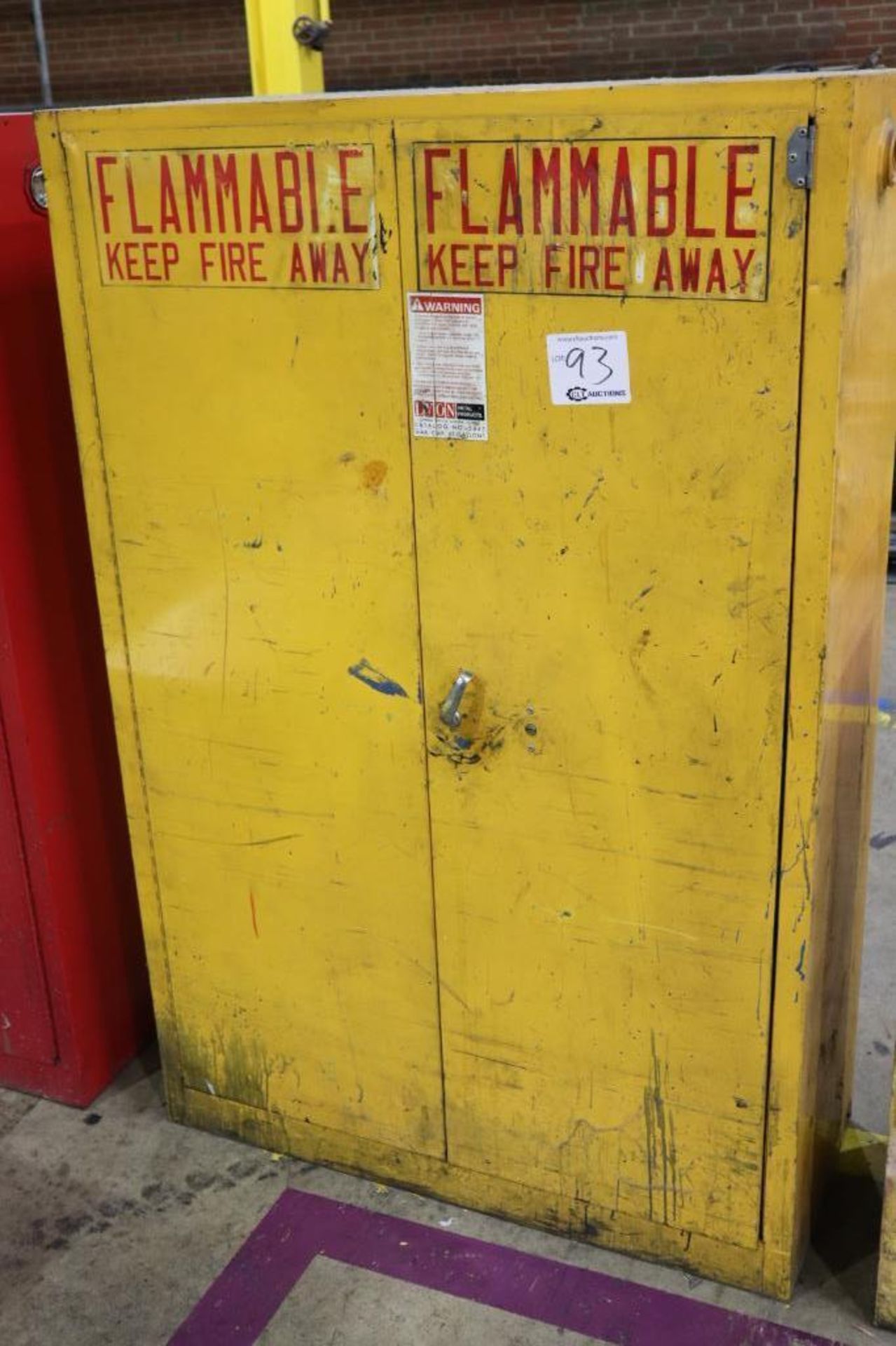 Flammable storage cabinet - Image 2 of 3