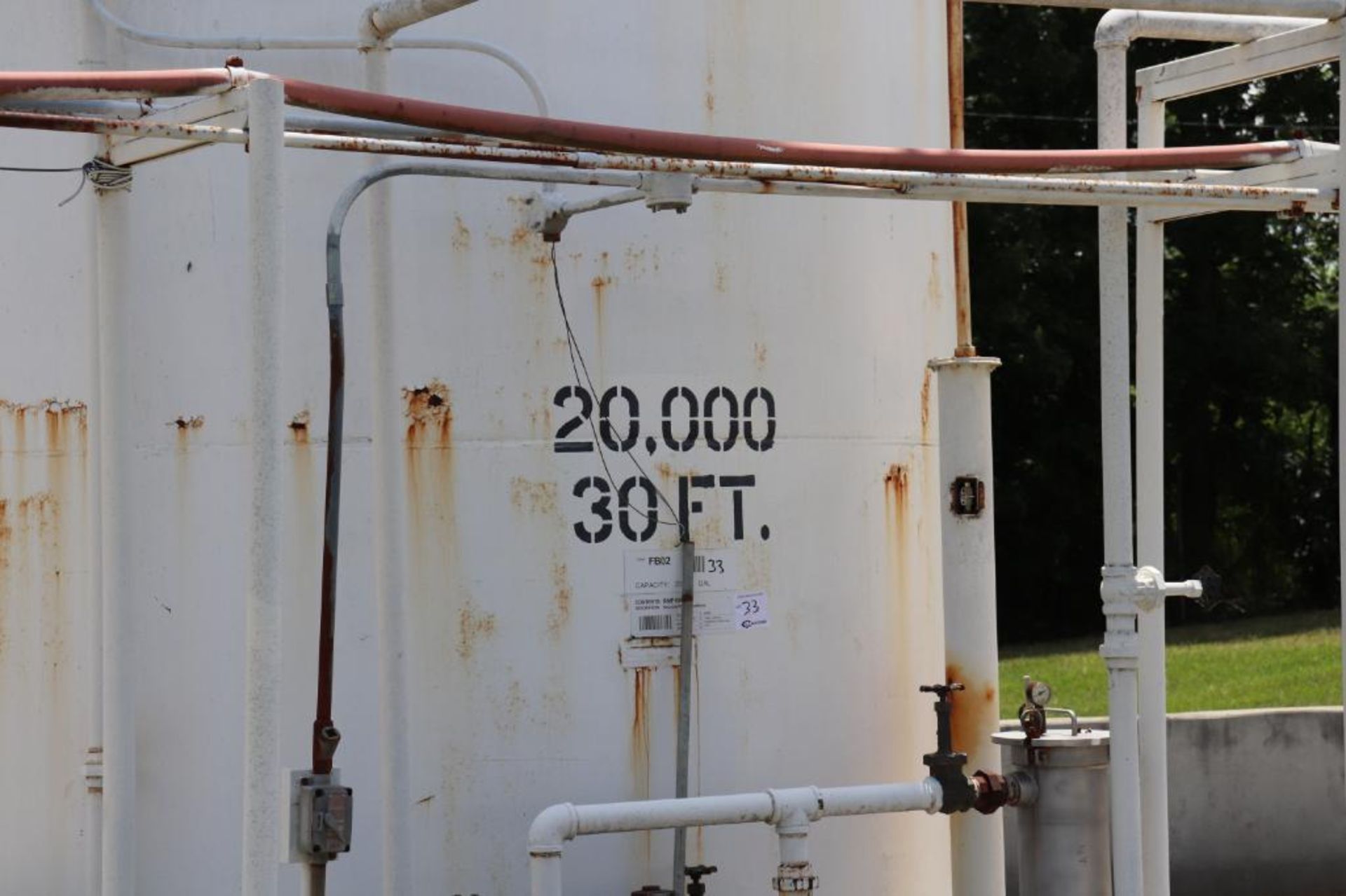 Tank farm section 15k - 30k gallon vertical tanks - Image 6 of 19