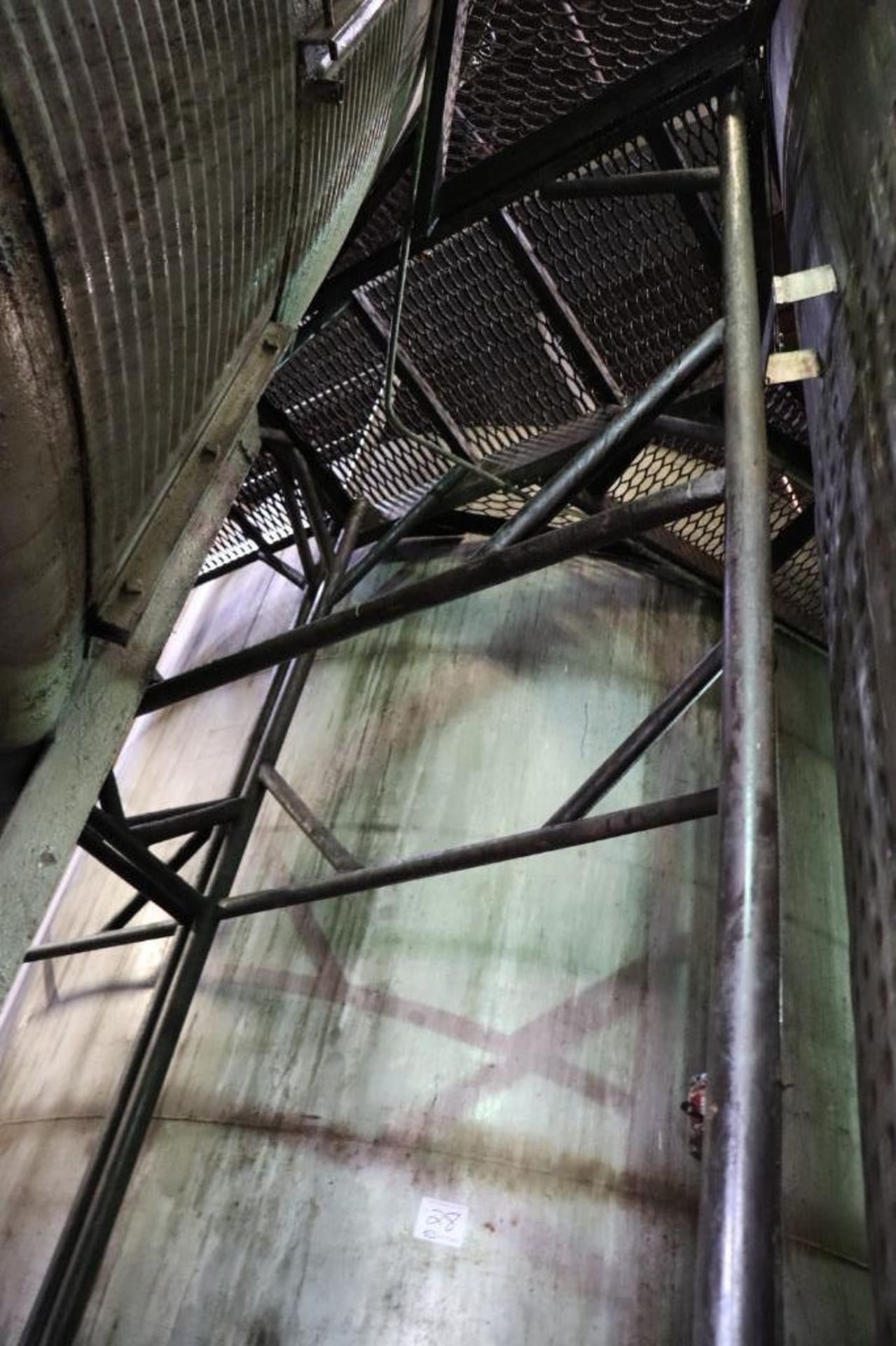 Stainless steel & steel mixing tanks, Contents of room - Image 8 of 13