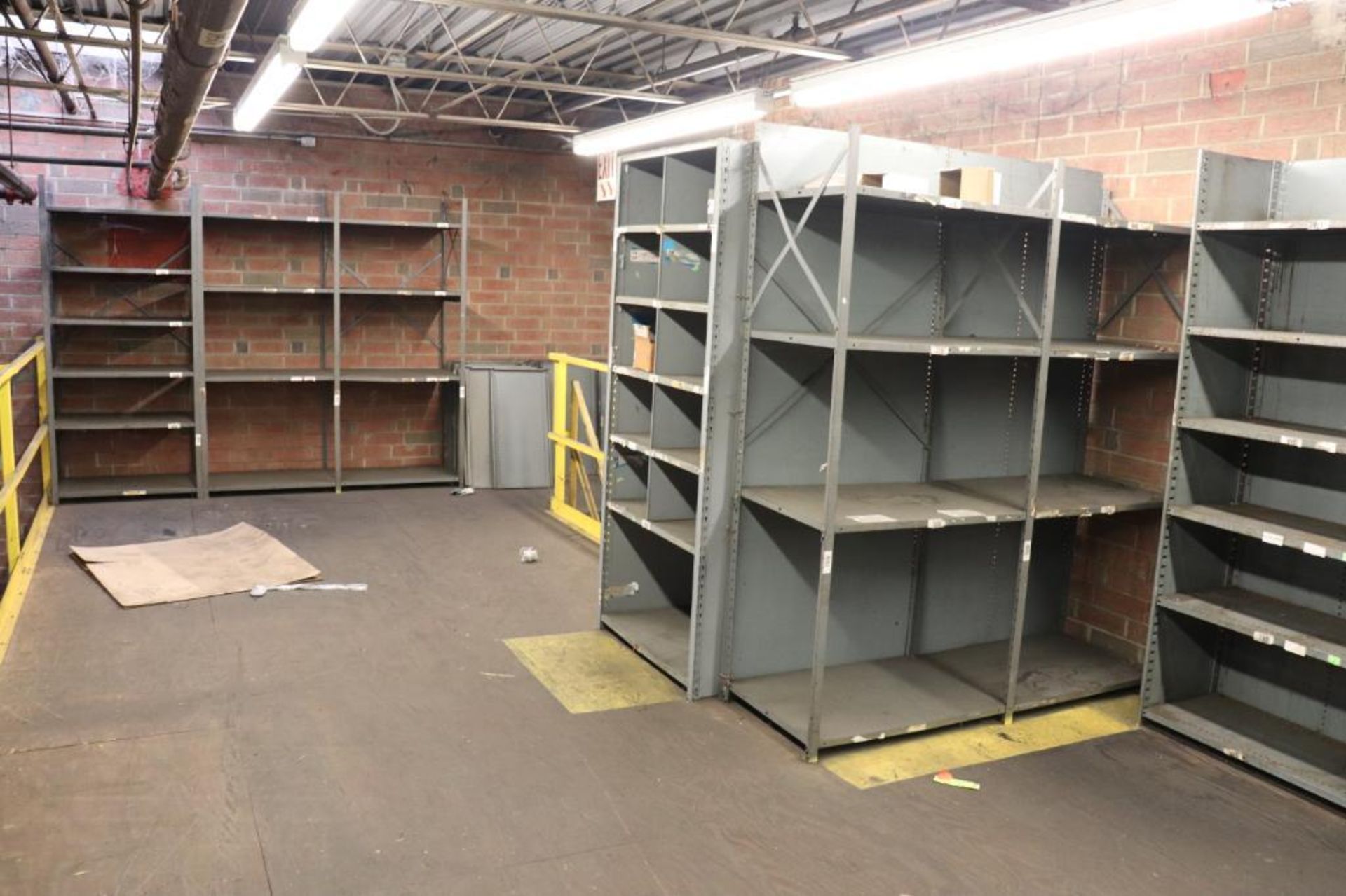 Parts shelving units - Image 3 of 7