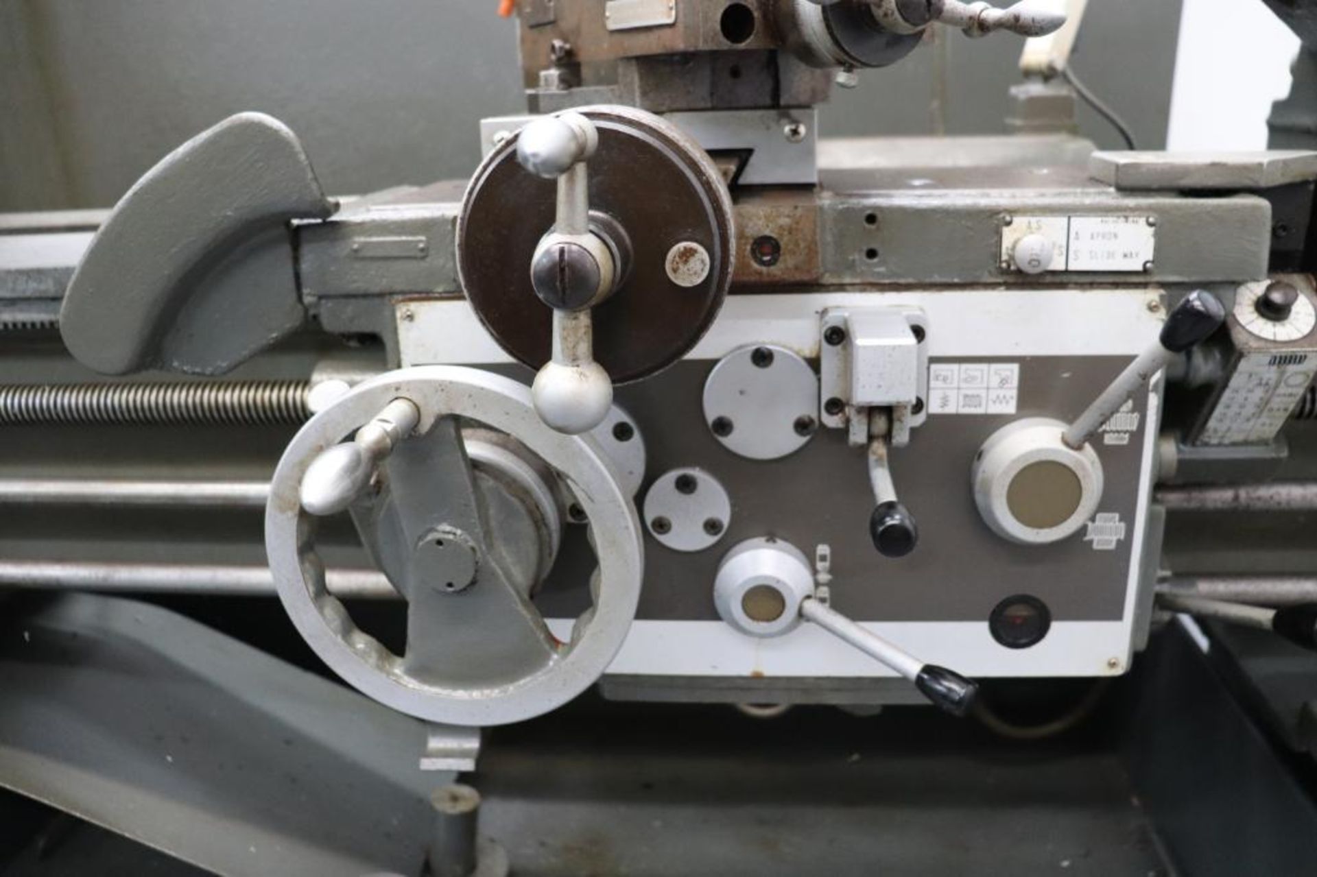 Sharp 1860L Precision Engine Lathe - Image 9 of 17