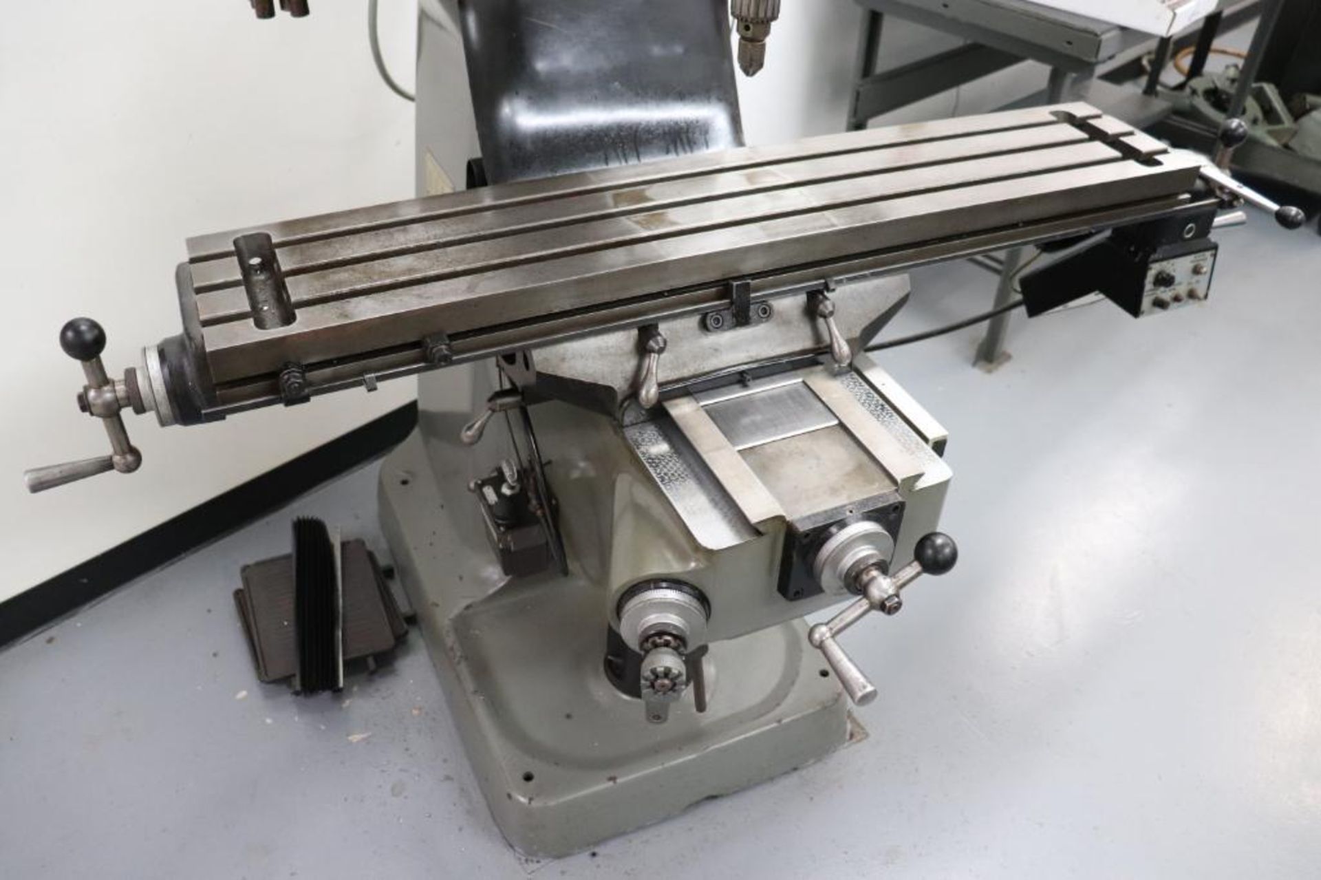 Bridgeport Series 1 Vertical Milling Machine - Image 10 of 14