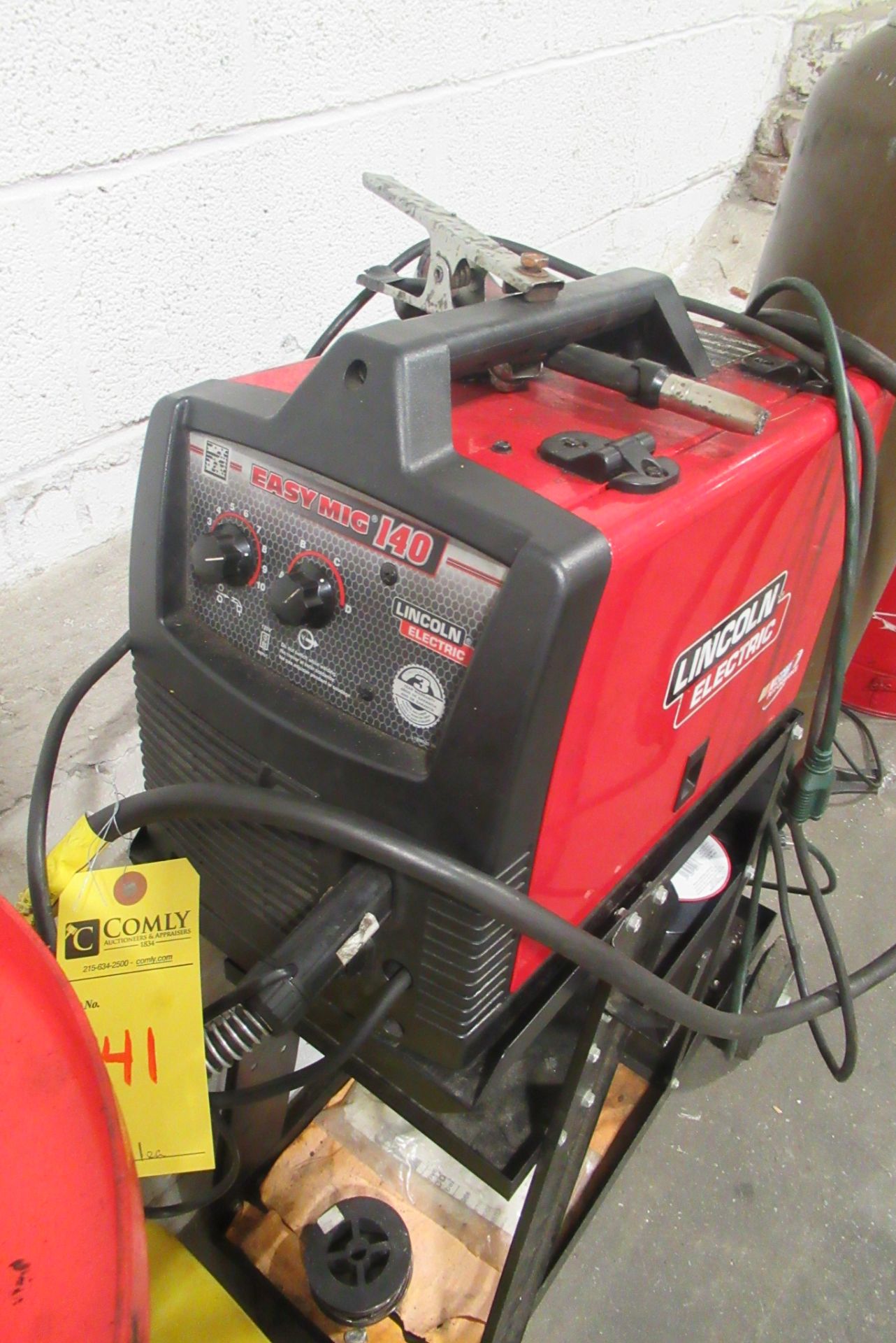 Lincoln Electric Mig Welder w/Tank, Hose & Torch Heads - Image 2 of 3