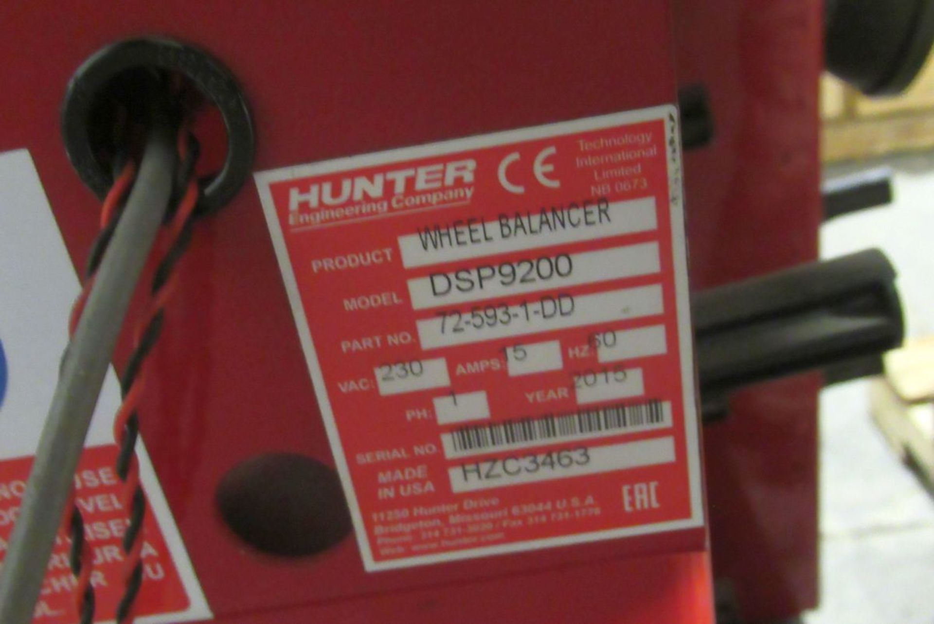 Hunter Wheel Balancer w/Adapter Kit & Large Truck Spacer Ring - Image 6 of 7